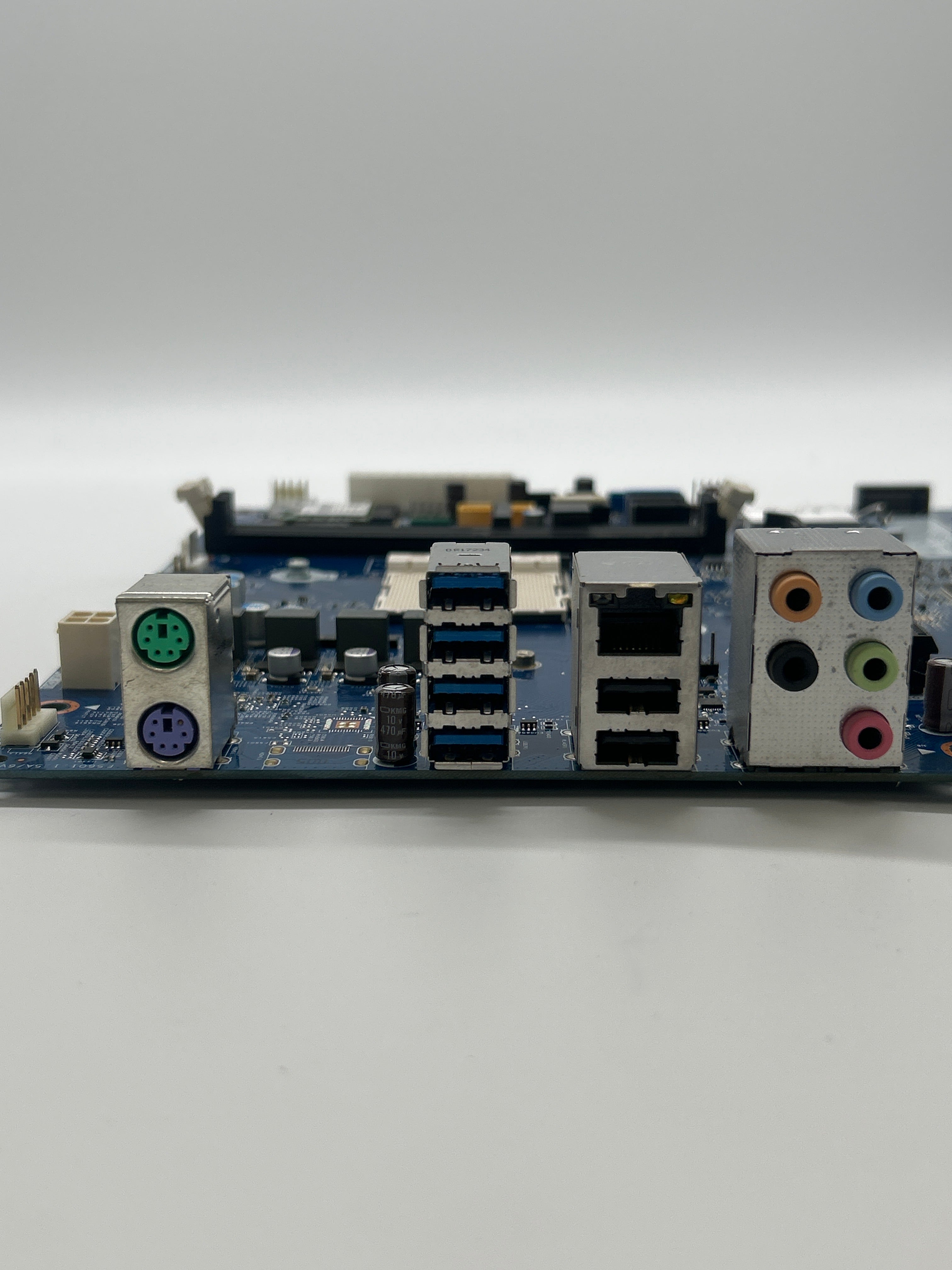 Dell Inspiron 5675 Motherboard Bundle: Heatsink & WLAN