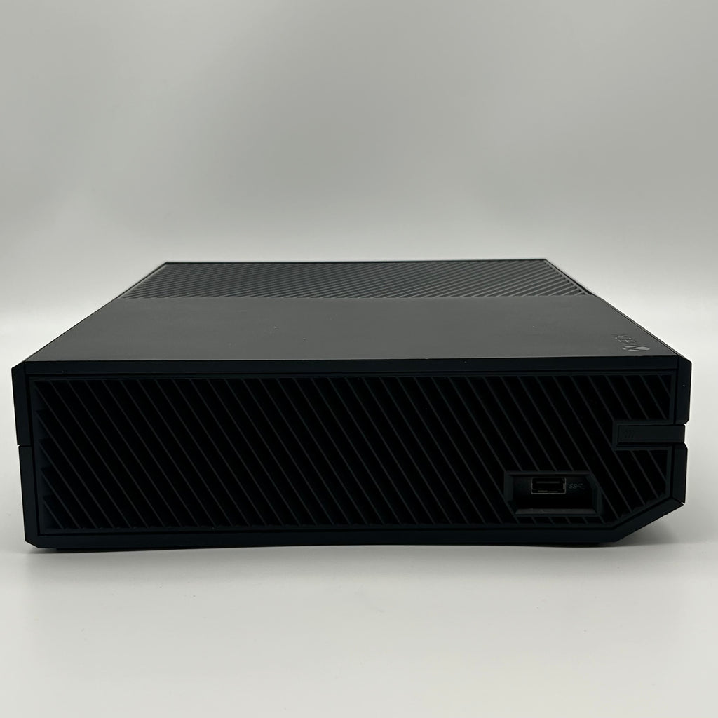 Microsoft Xbox One 1540 2015 500GB Black With Controller - Used