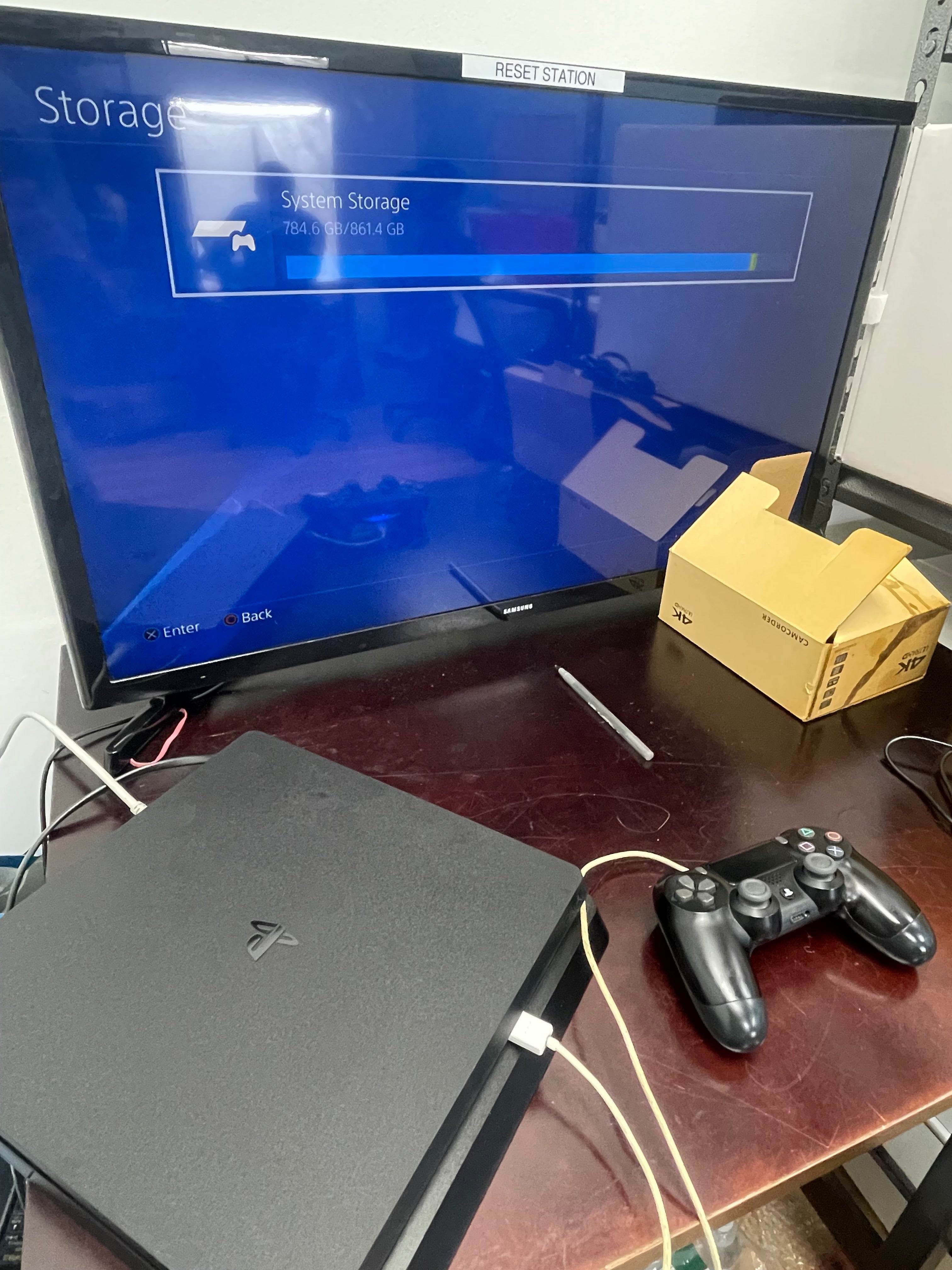Sony PlayStation 4 CUH-2115B 1TB Bundle - Tested
