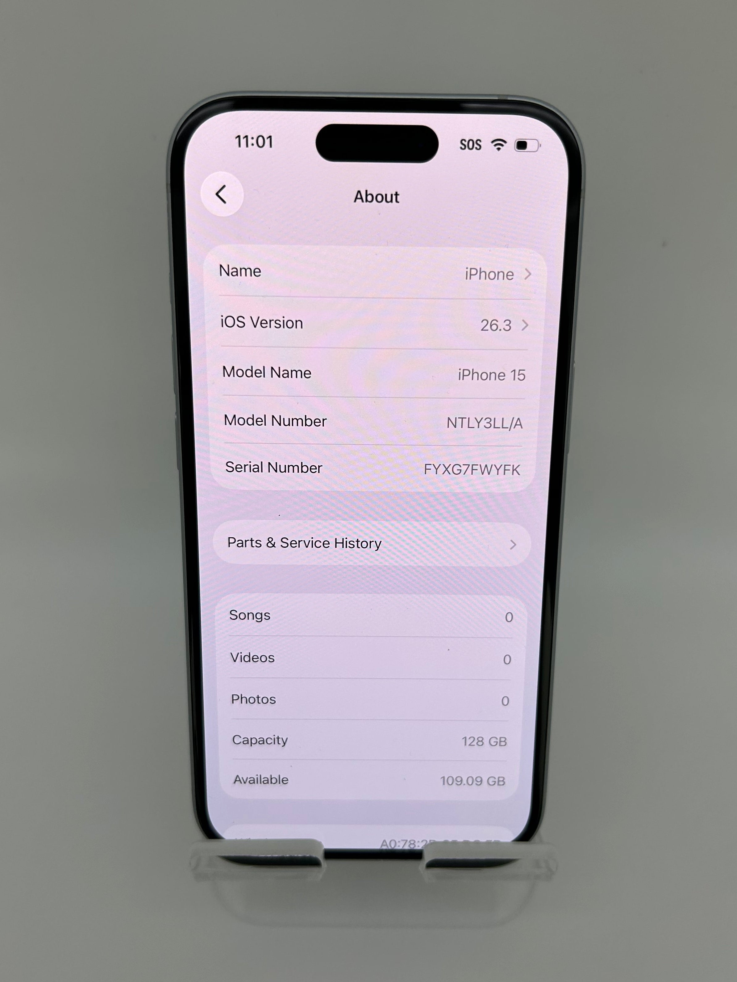 Apple iPhone 15 128GB White NTLY3LL/A