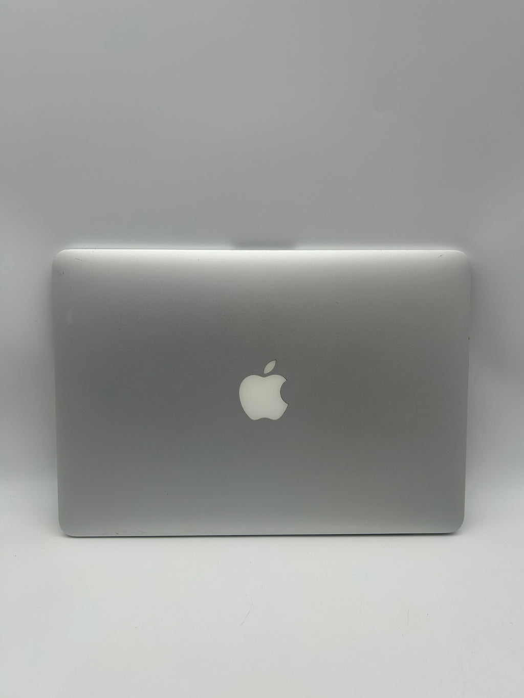 Apple MacBook Pro 13-inch Late 2013 2.4GHz Core i5 8GB 256GB Silver Used - C