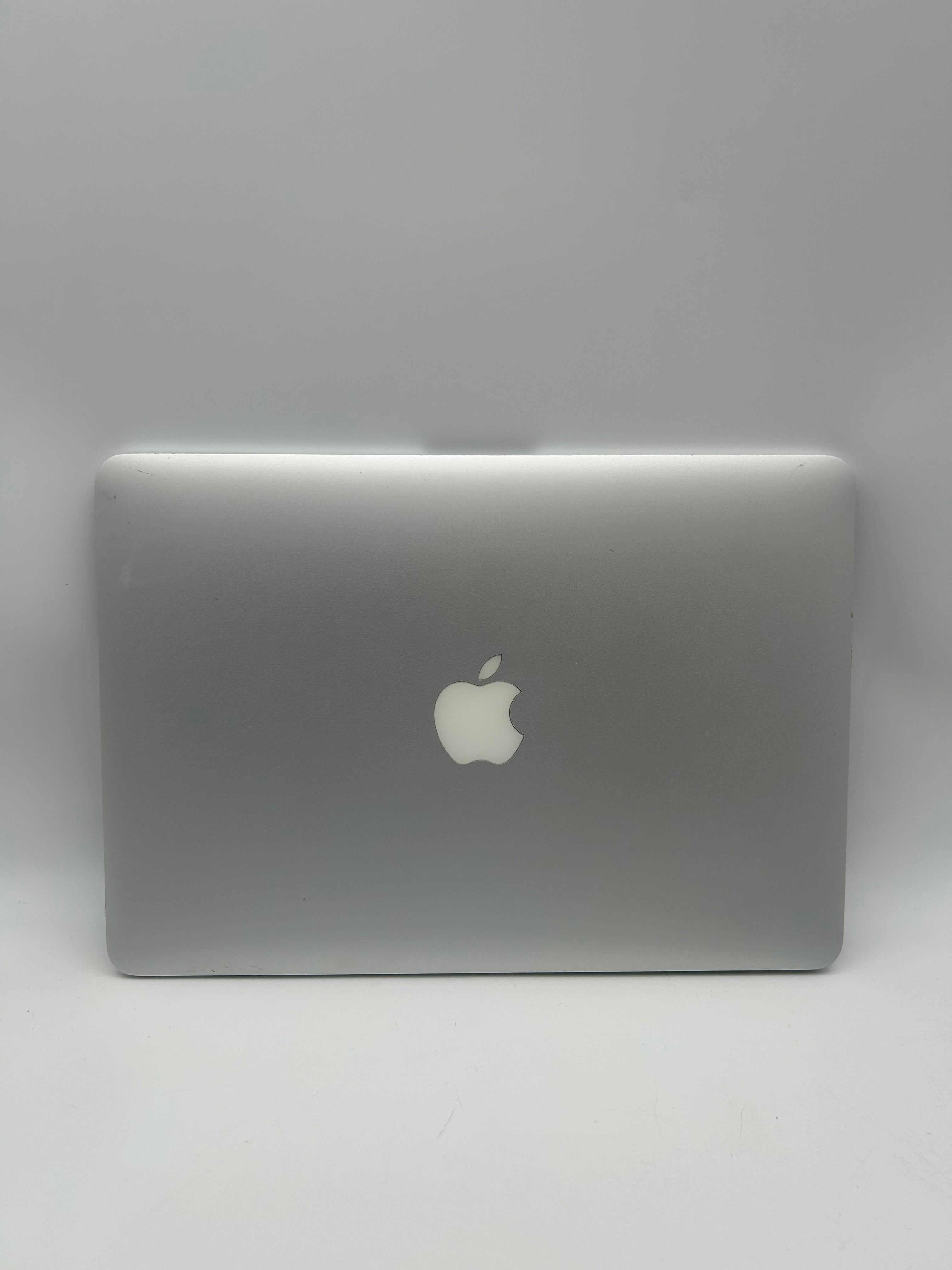 Apple MacBook Pro 13-inch Late 2013 2.4GHz Core i5 8GB 256GB Silver Used - C
