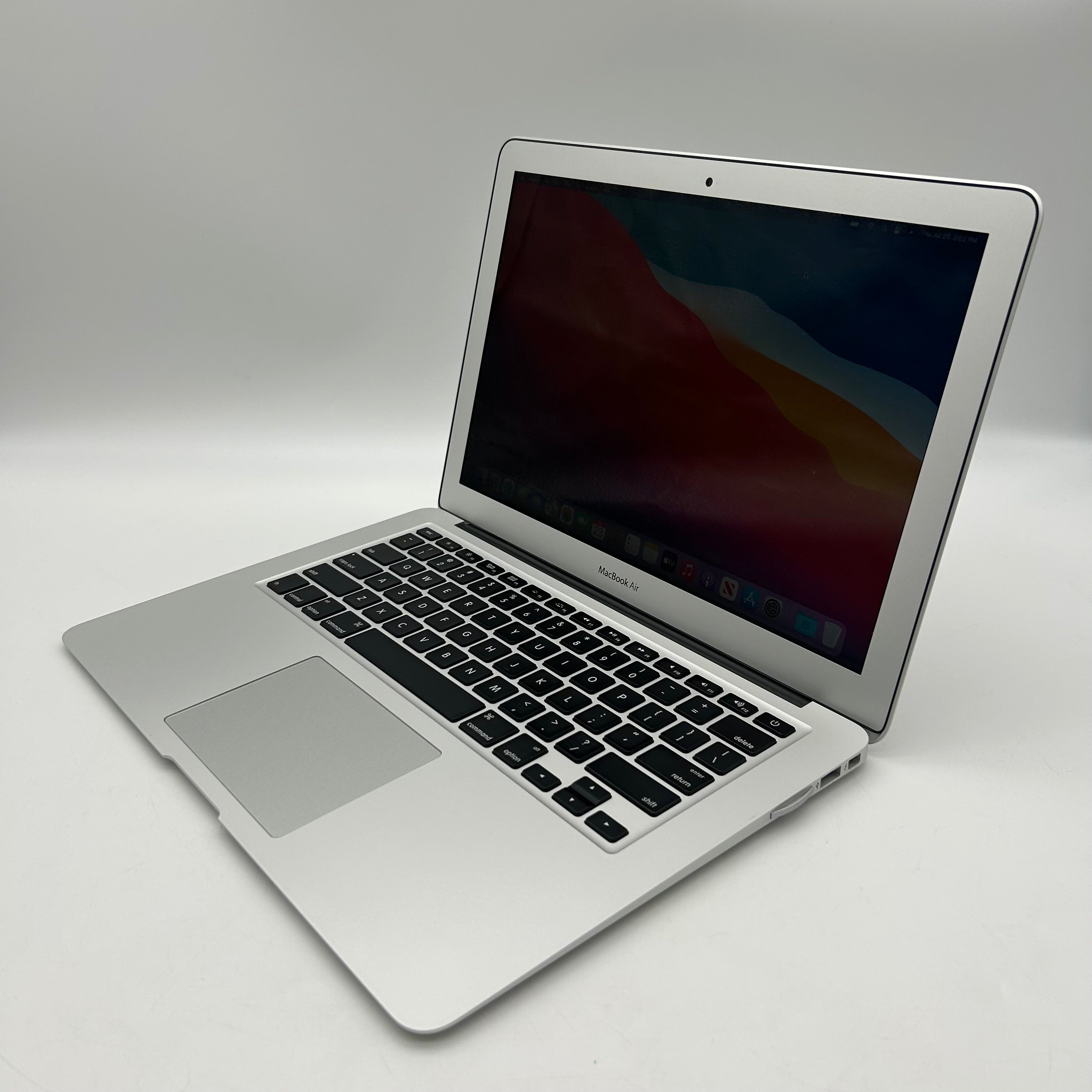 Apple MacBook Air 13" A1466 2017 Core i5 8GB 128GB Silver