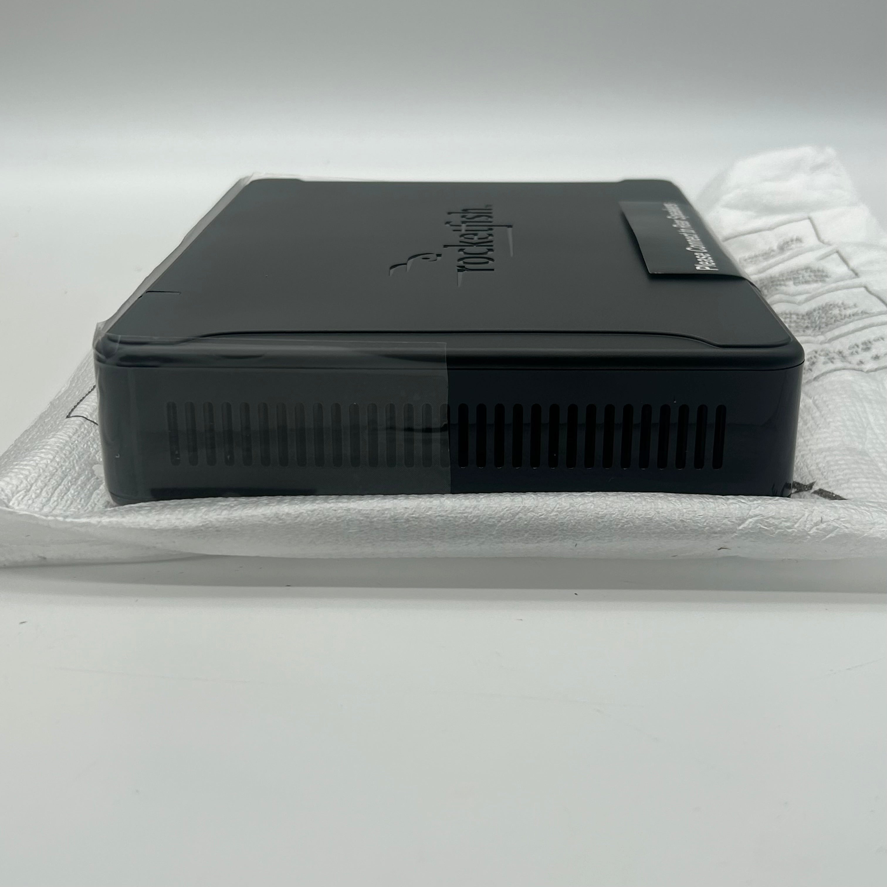 Rocket Fish RF-WHTIB Receiver Sender Universal Wireless Rear Speaker Kit - New Open Box