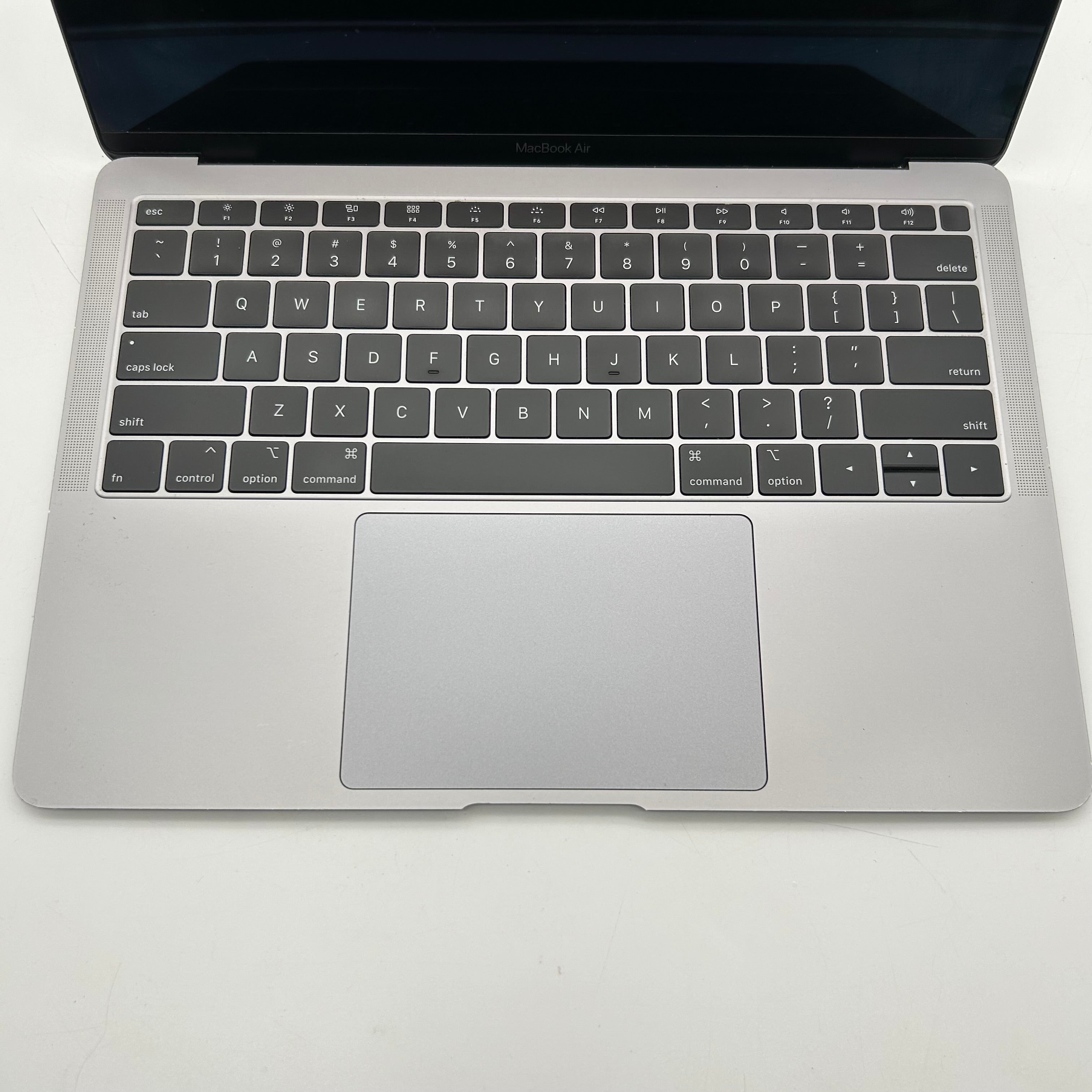 Apple MacBook Air 13" A1932 2019 Space Gray |Core i5|8GB RAM|128GB| - *READ*