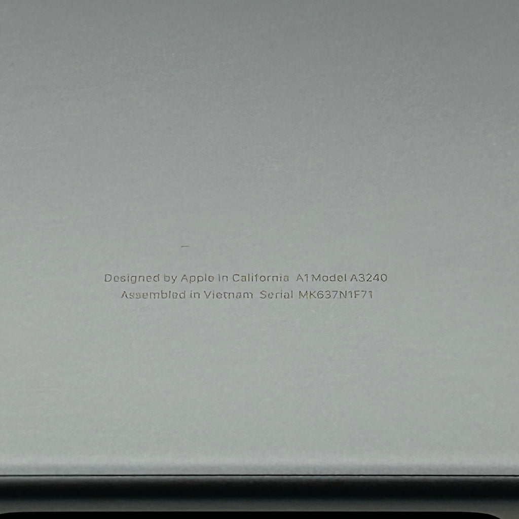 Apple MacBook Air 13-inch M4 A3240 16GB RAM 256GB w/ Cable + Warranty