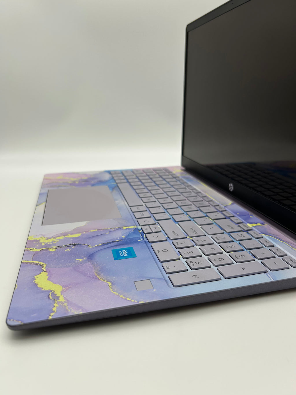 HP Laptop 15-fd0629ds 15-inch 1.2GHz 4GB RAM 128GB SSD Purple Used