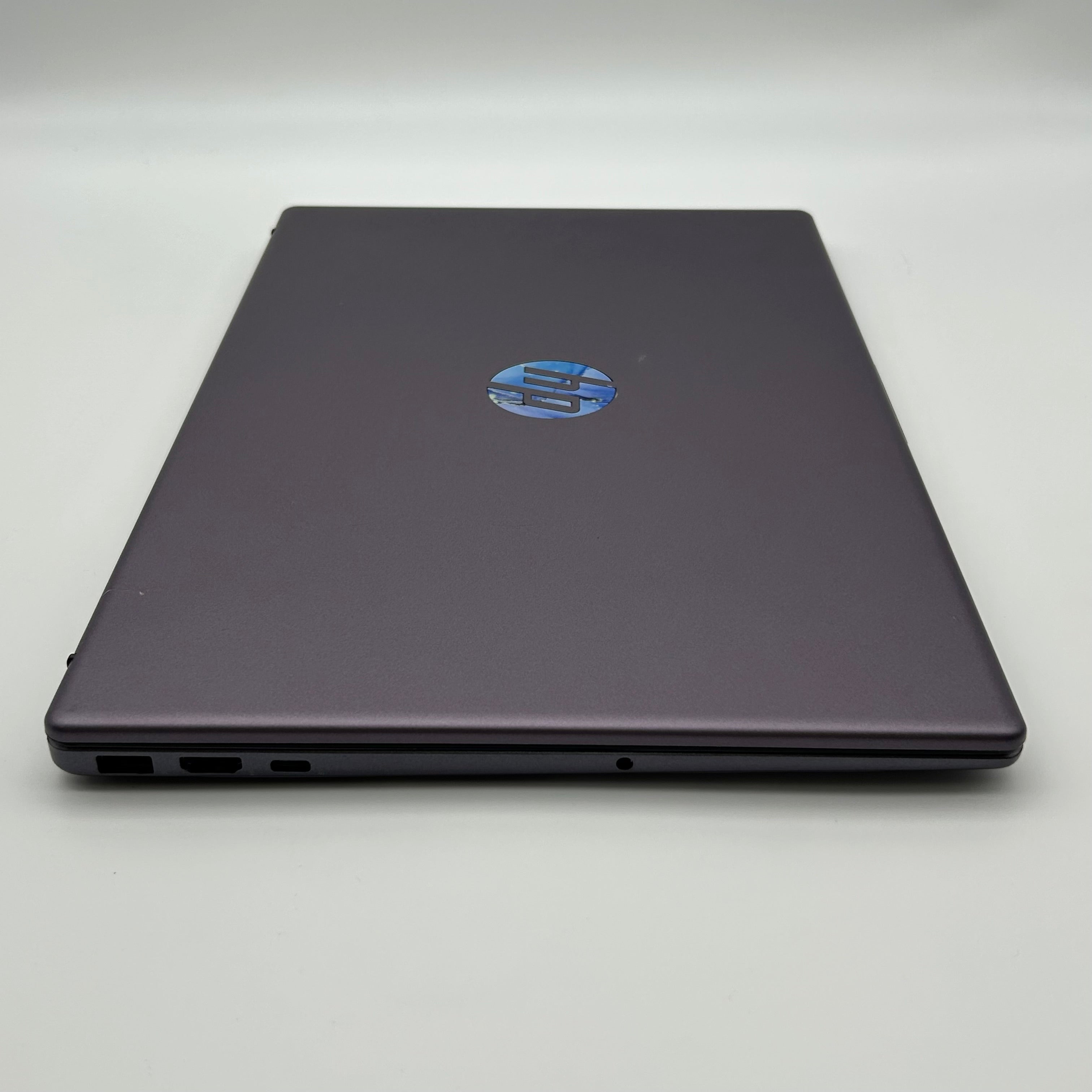 HP Laptop 15-fd0629ds 15-inch 1.2GHz 4GB RAM 128GB SSD Purple Used