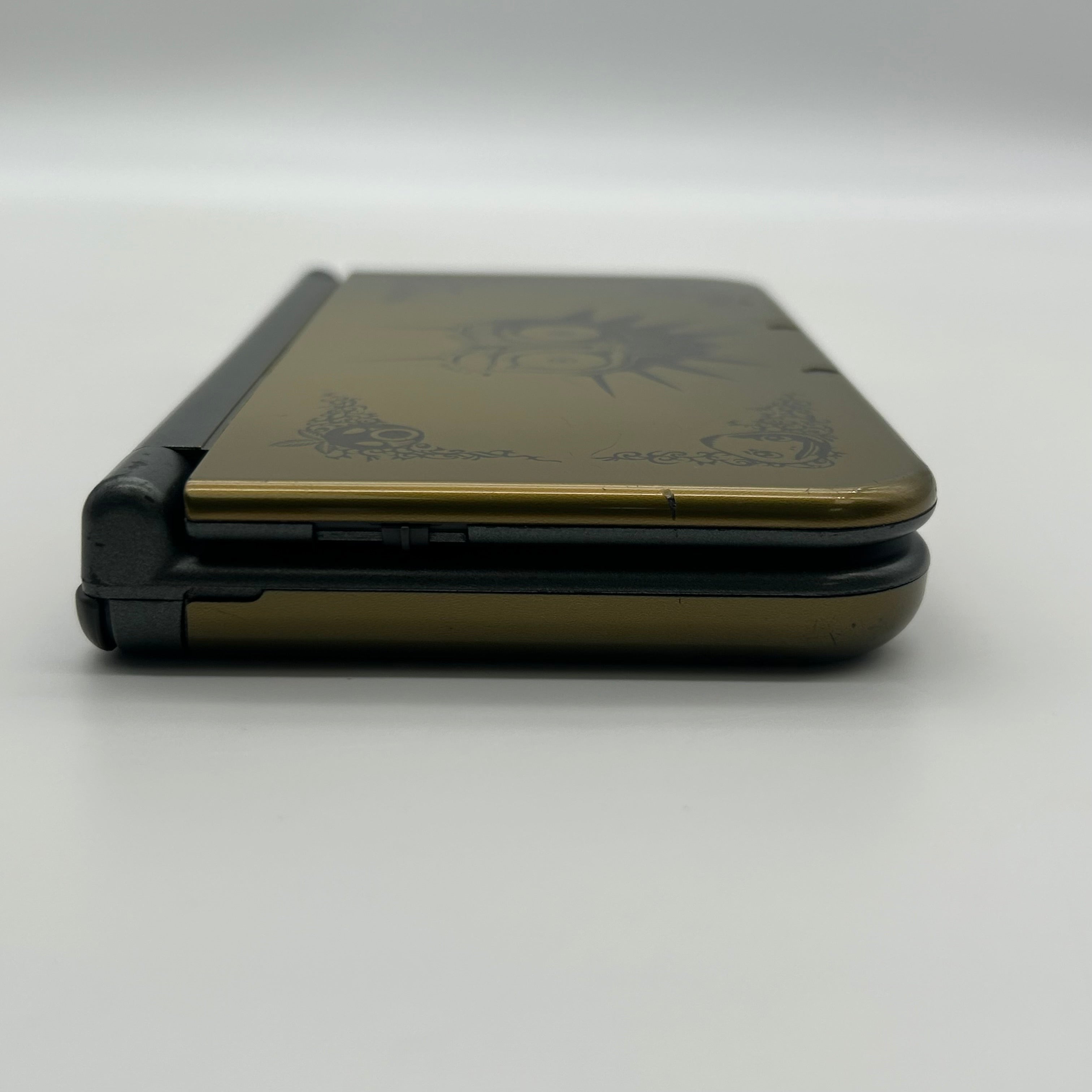 New Nintendo 3DS XL Zelda Majora's Mask Limited Edition Console