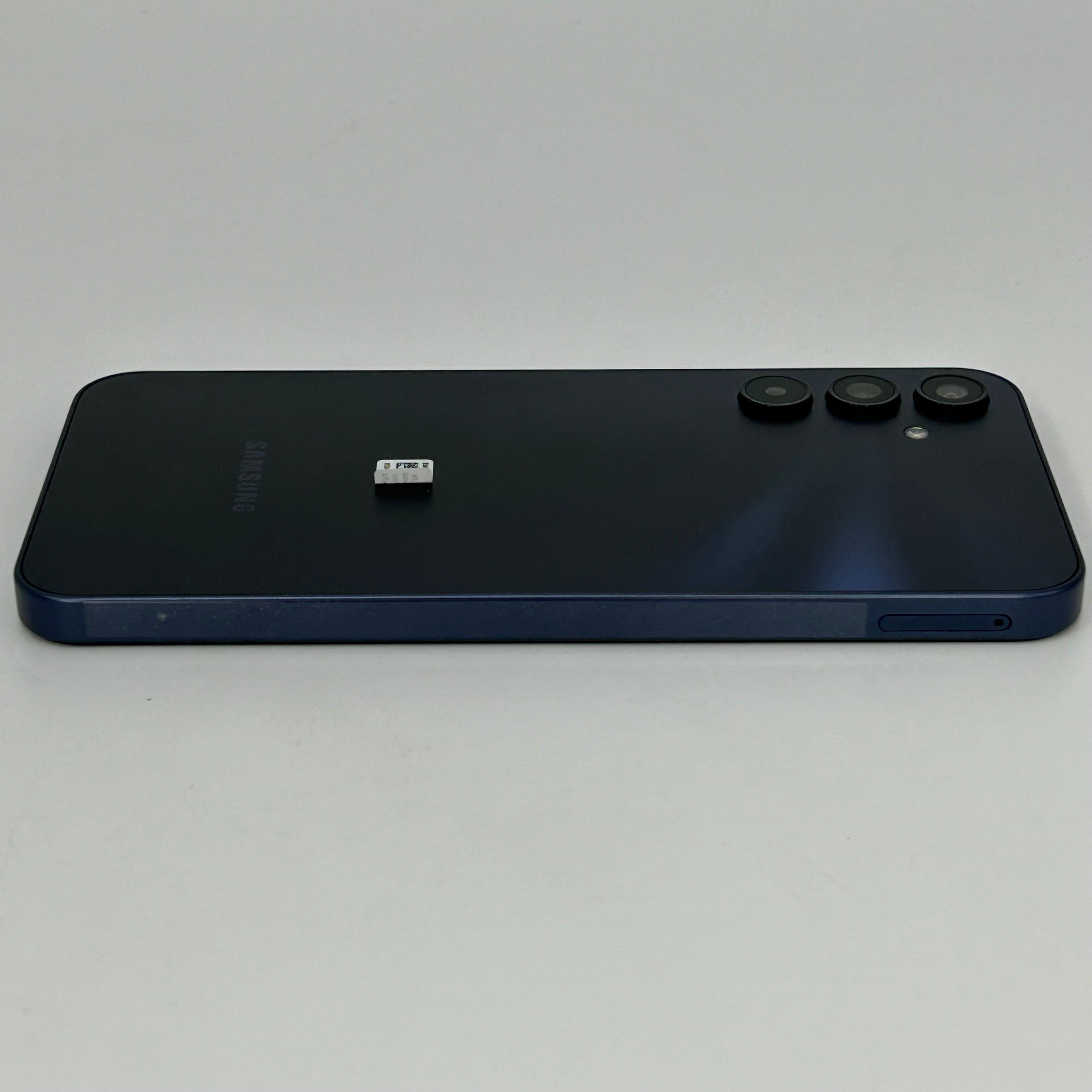 T-Mobile Samsung Galaxy A15 5G 4GB RAM 64GB SM-A156U Blue Black