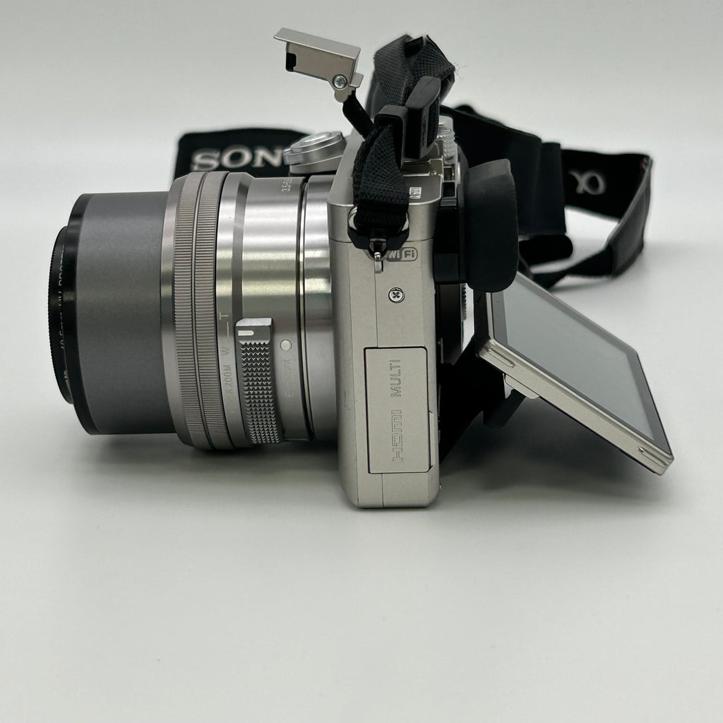 Sony Alpha A6000 Mirrorless Digital Camera w/16-50mm Lens English Silver - Used