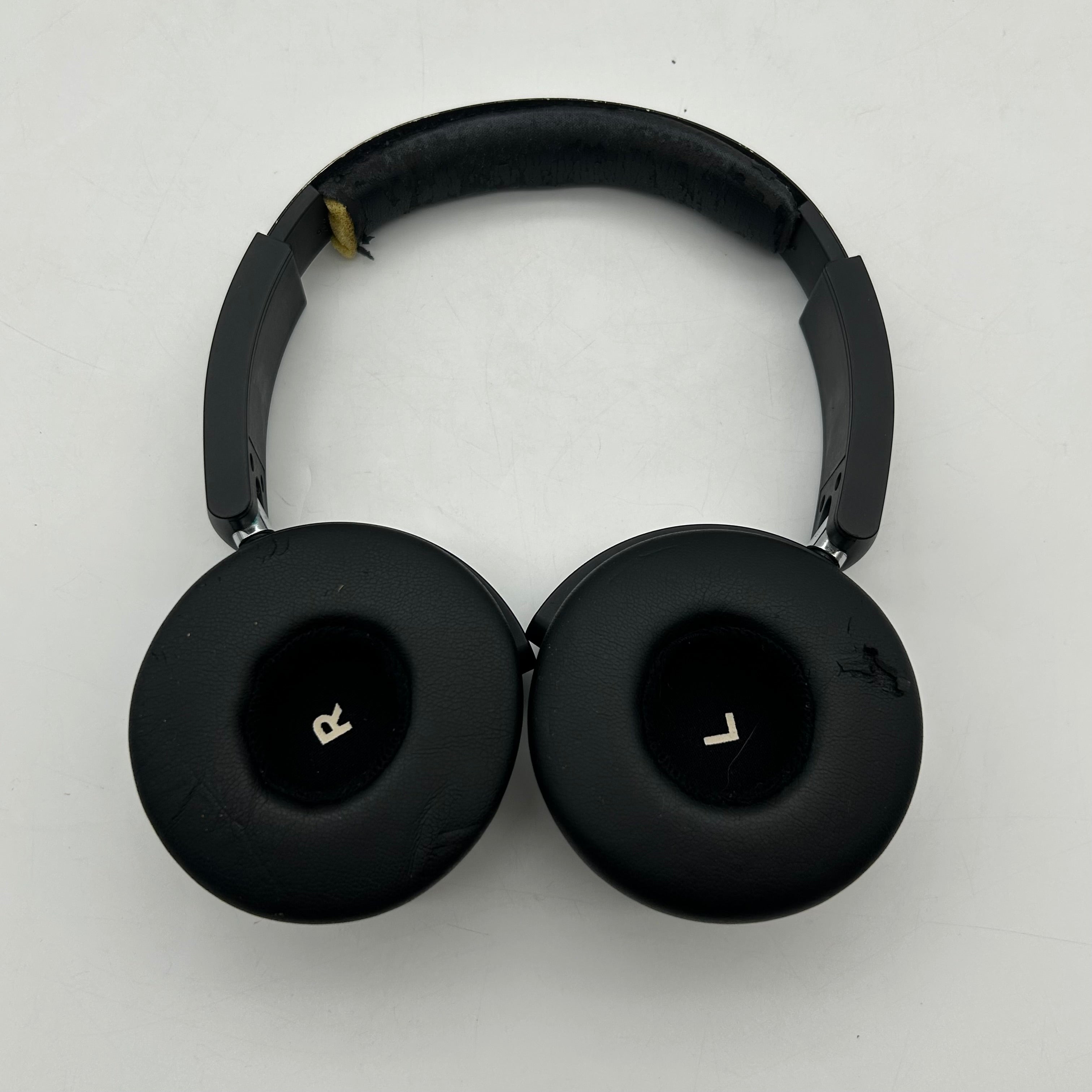 AKG Y50 Bluetooth Over-Ear Headband Headphones, Black, Double Earpiece