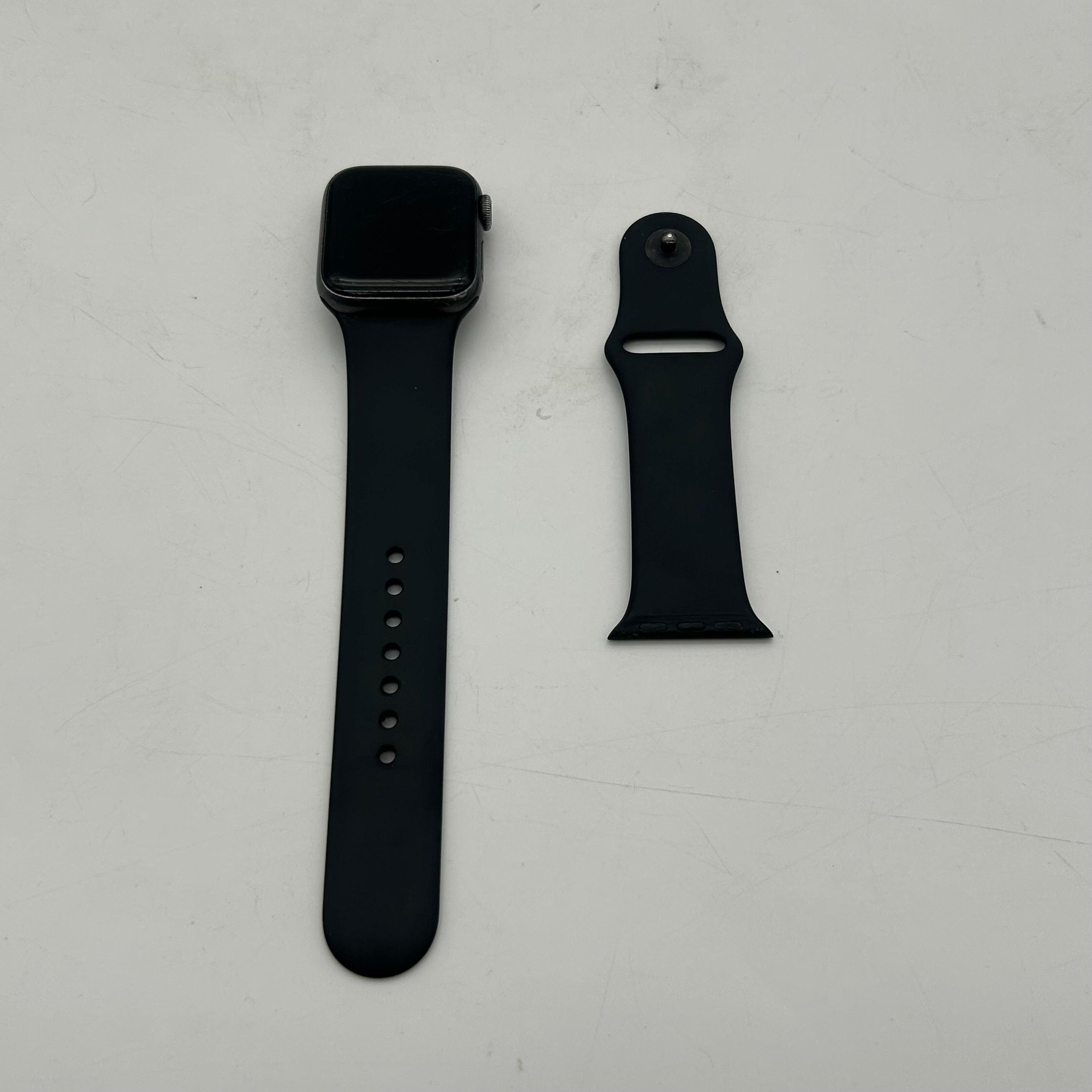 GPS Only Apple Watch Series 5 40MM Space Gray Aluminum Black Sport Band A2092