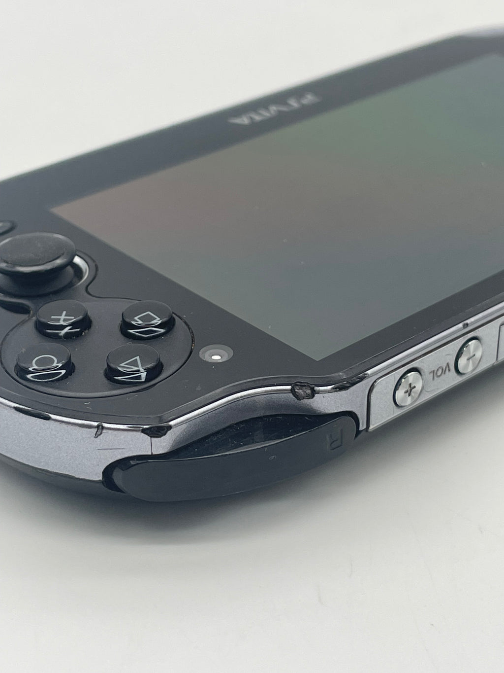 Sony PlayStation Vita PCH-1101 Black w/ Assassins Creed Liberation
