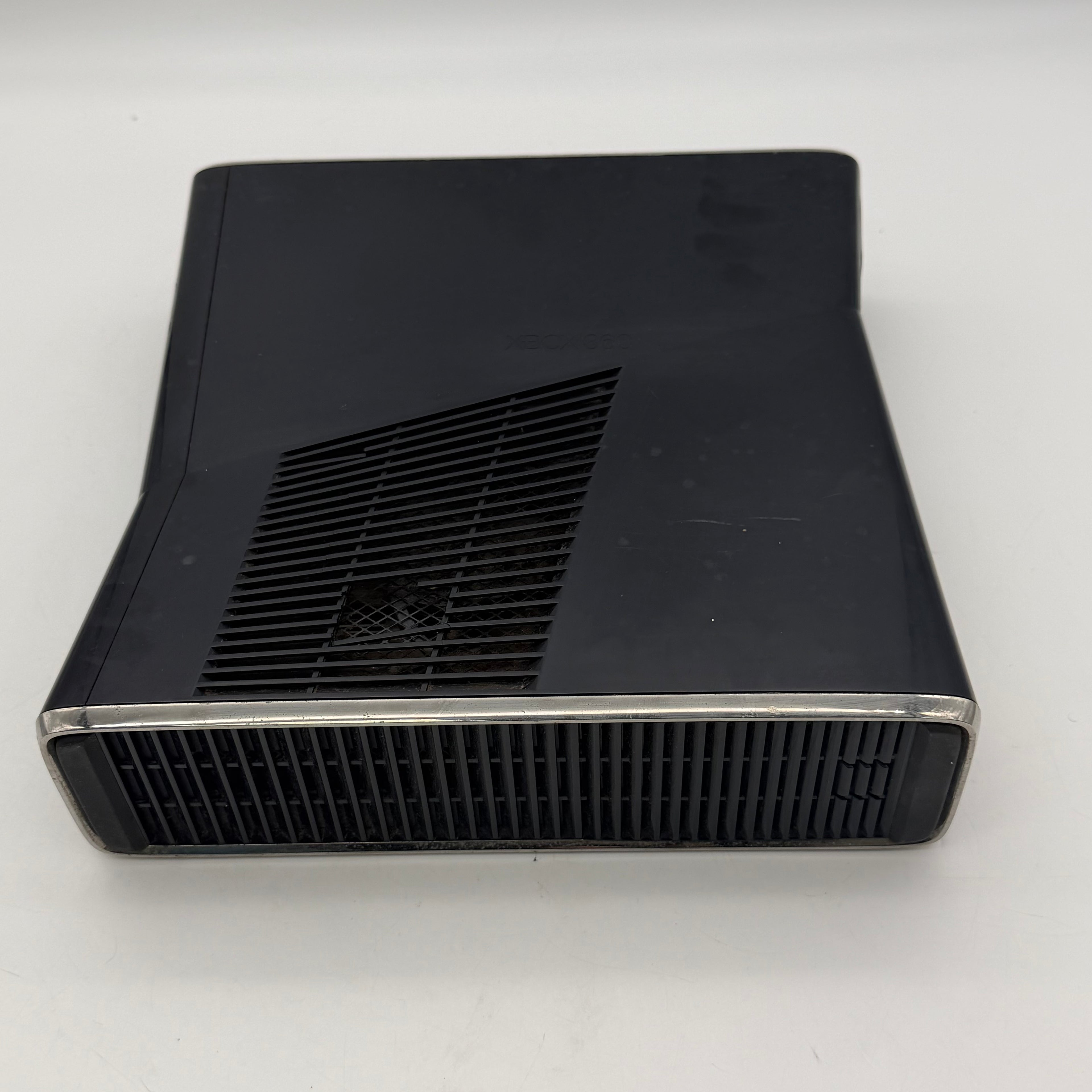 Microsoft Xbox 360S Black Console 1439 250GB w/ 2 Games - Tested