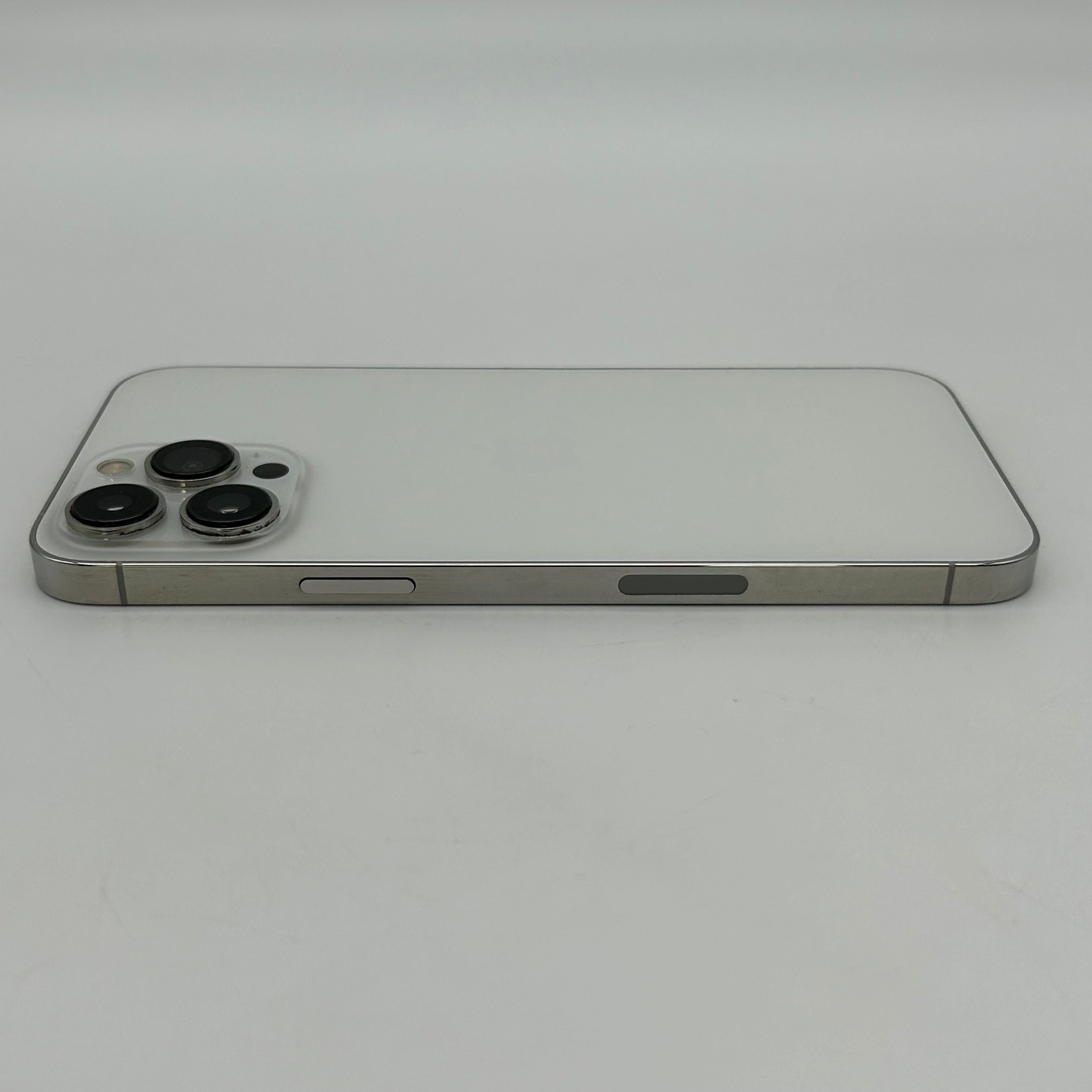 AT&T Apple iPhone 13 Pro Max 1TB Silver  84% BH A2484 MLEY3LL/A iOS 18.7.7