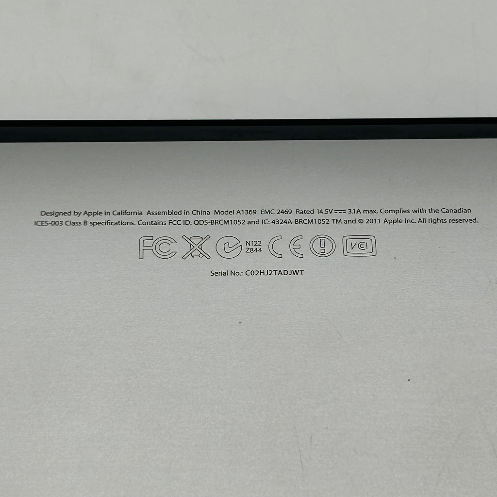 Apple MacBook Air 13", 128GB SSD, Intel Core i5 5th. Gen., 1.7GHz, 4GB RAM