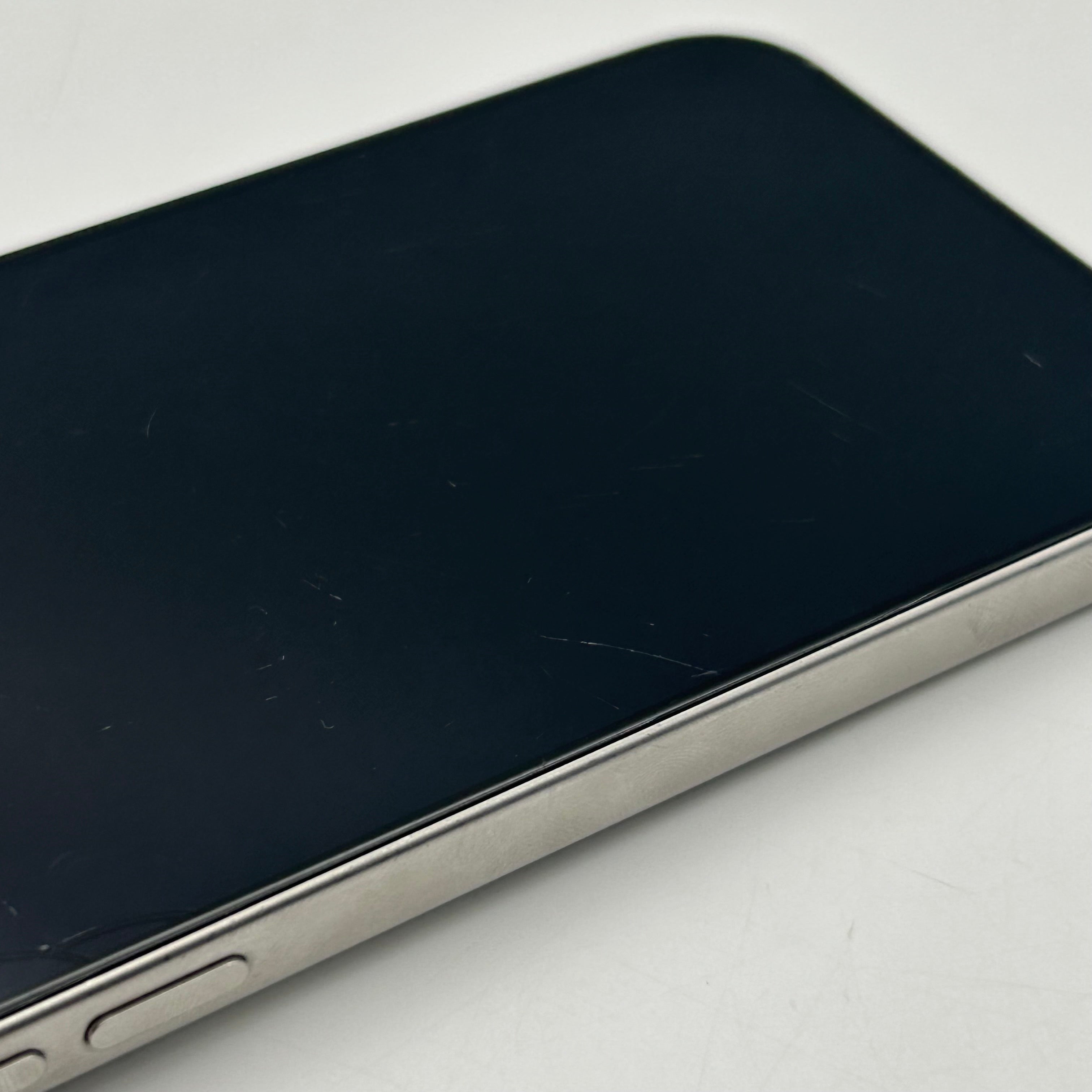 Apple iPhone 15 Pro Max 256GB Factory Unlocked 84%BH White Titanium