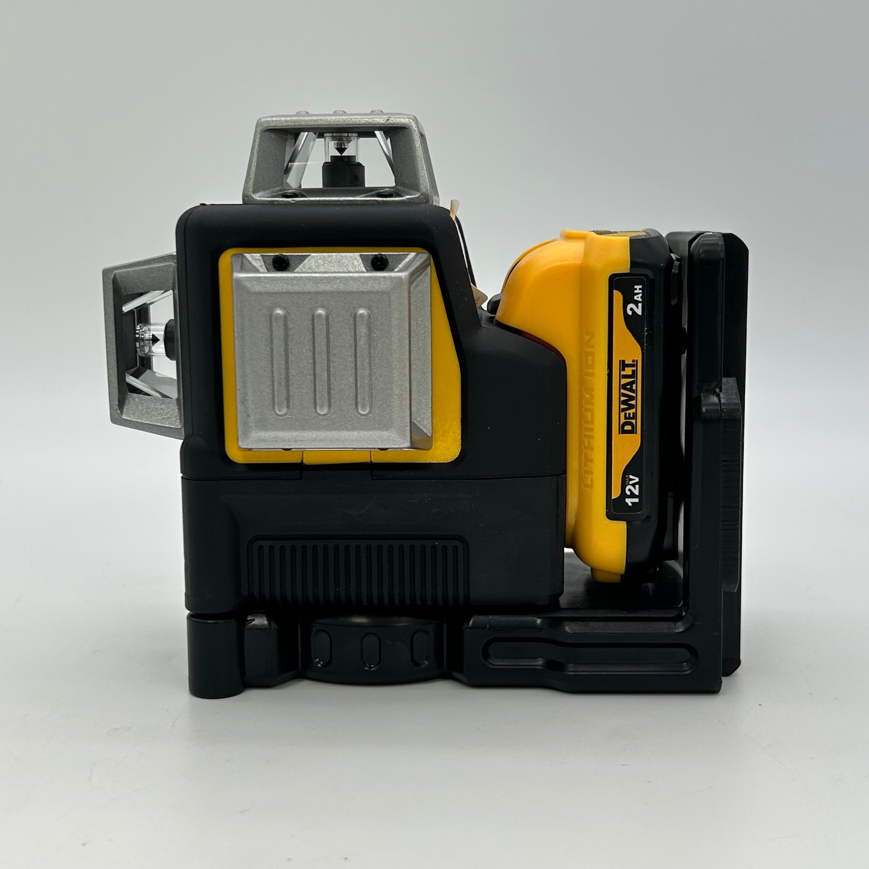 DeWALT DW089LG 12V Green 3x360 Laser Kit - 2 Beams Working, 1 Vertical Out