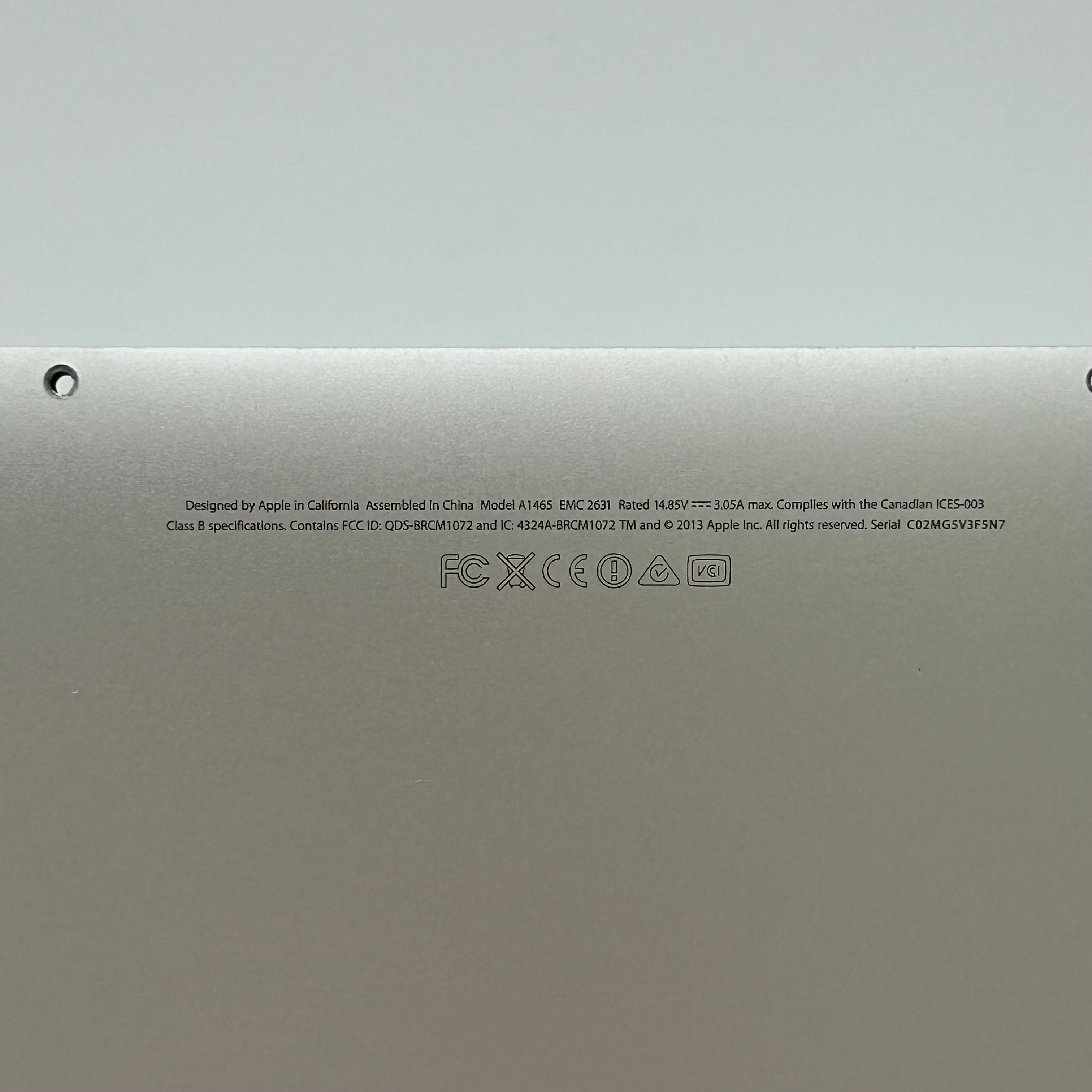 Apple MacBook Air 11 A1465 Logic Board Silver - For Parts