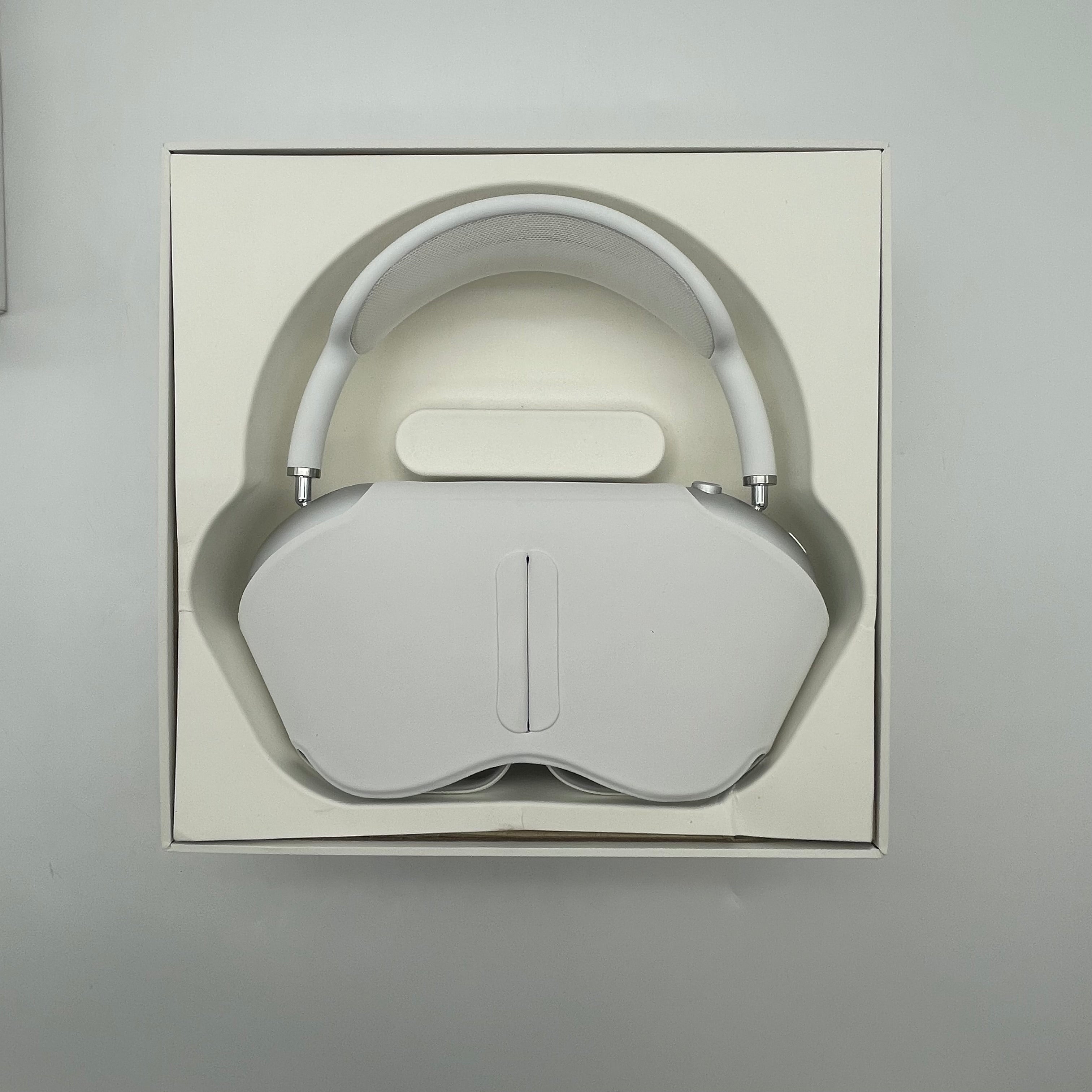 Apple AirPods Max A2096 (Lightning) w/ Smart Case and Retail Box