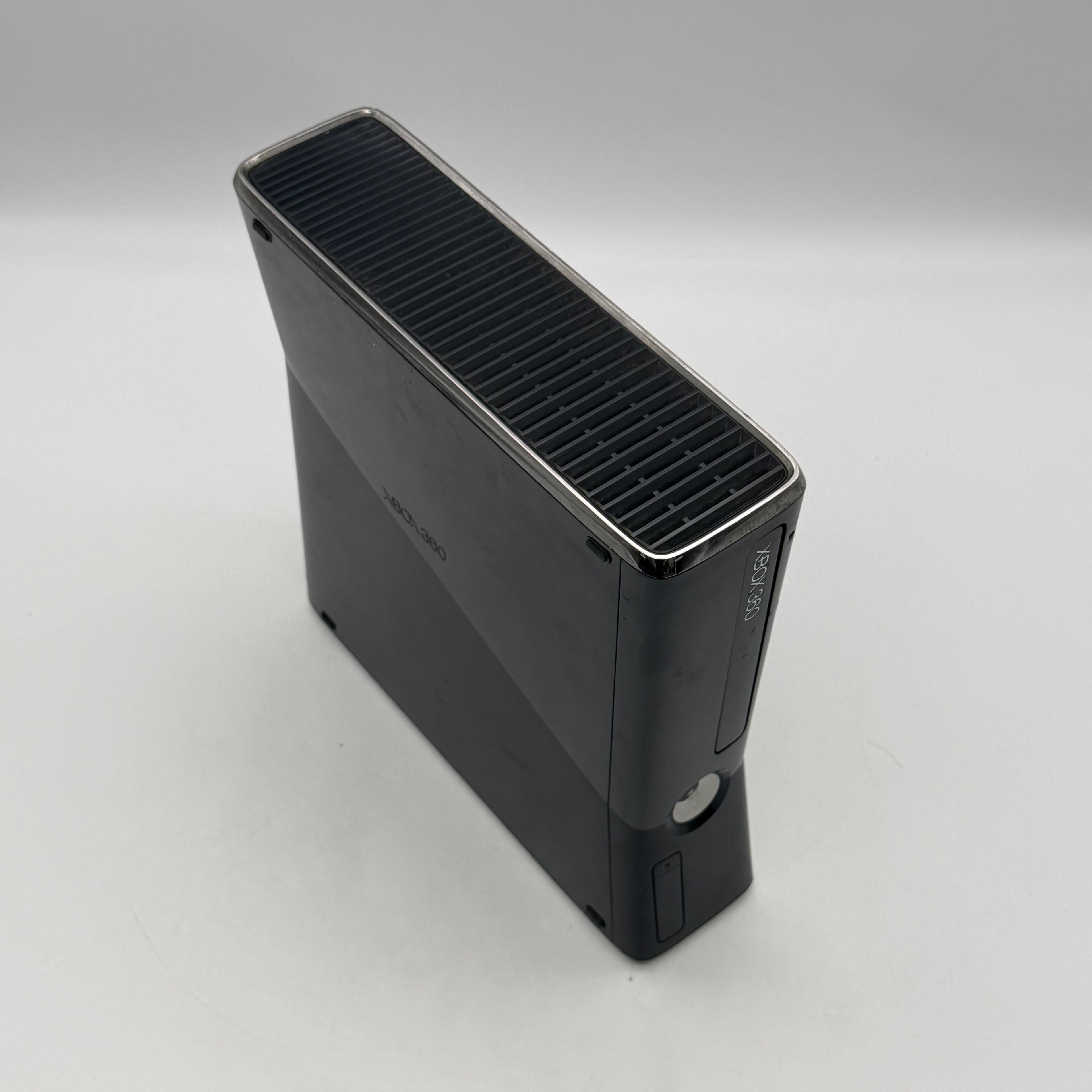 Microsoft Xbox 360S Black Console 1439 250GB w/ 2 Games - Tested