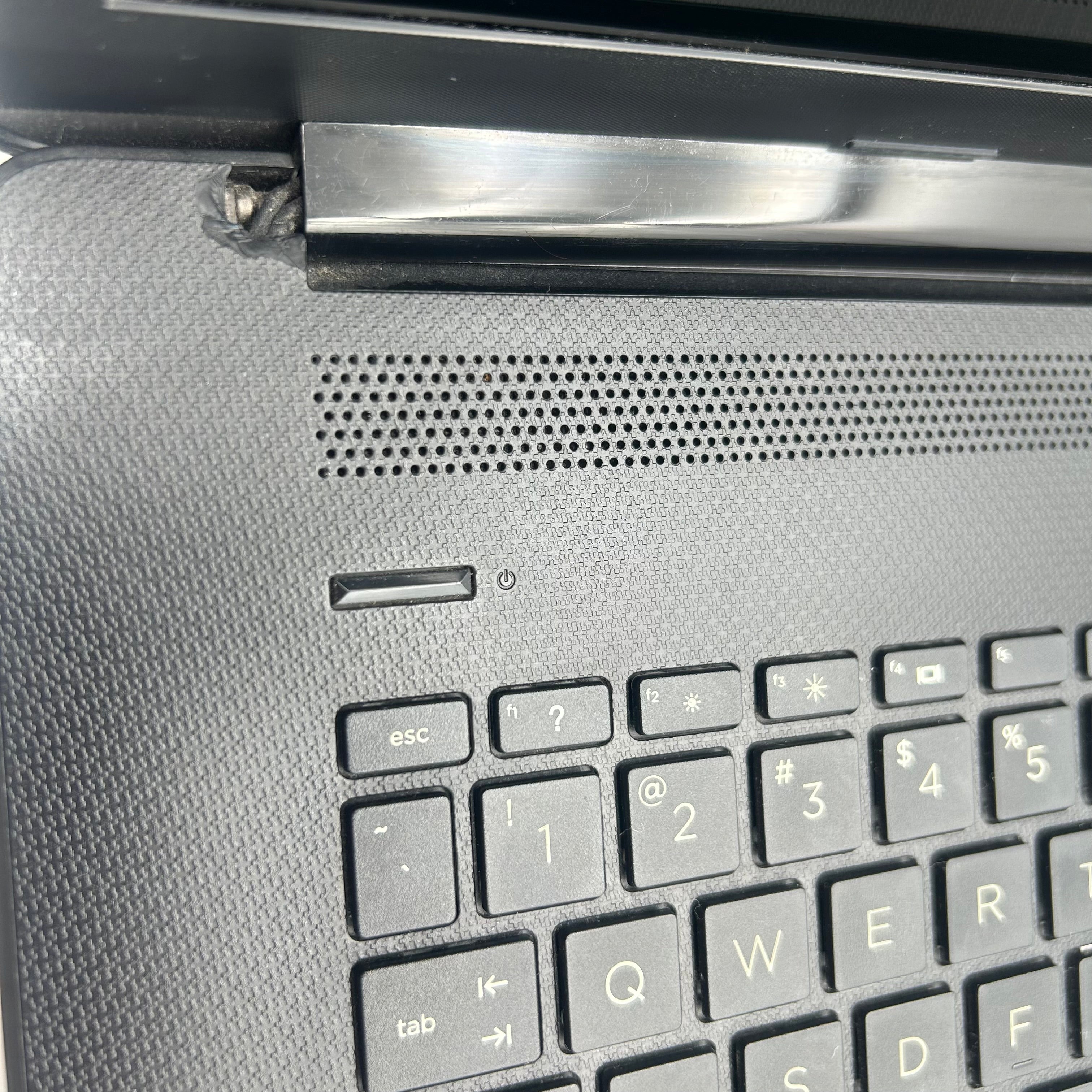 HP 17-by3613dx 17-inch Laptop Core i5 10th Gen 8GB RAM 256GB SSD - *READ*