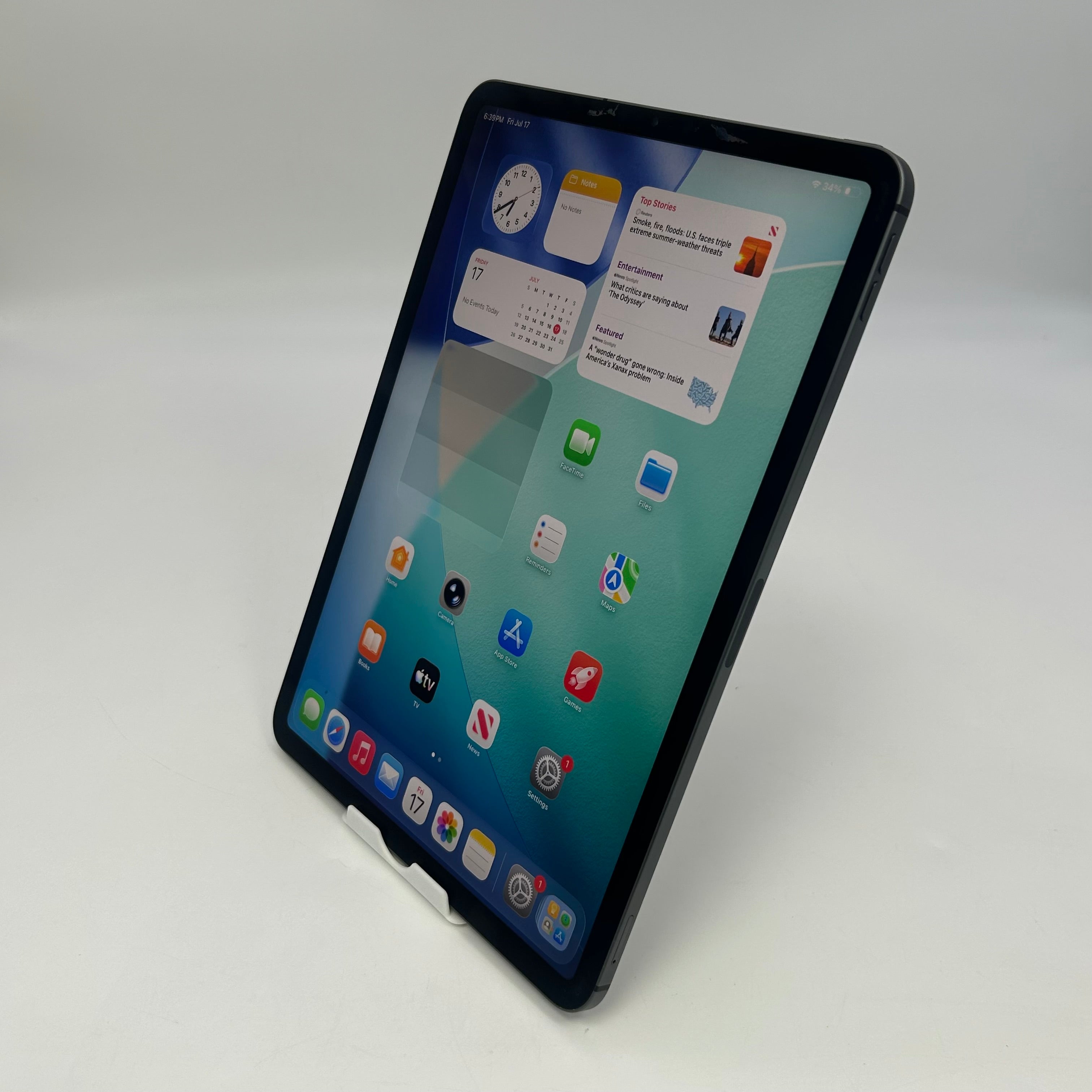 Apple iPad Pro 11" (2nd Gen) 128GB A2068 Space Gray (Unlocked) READ