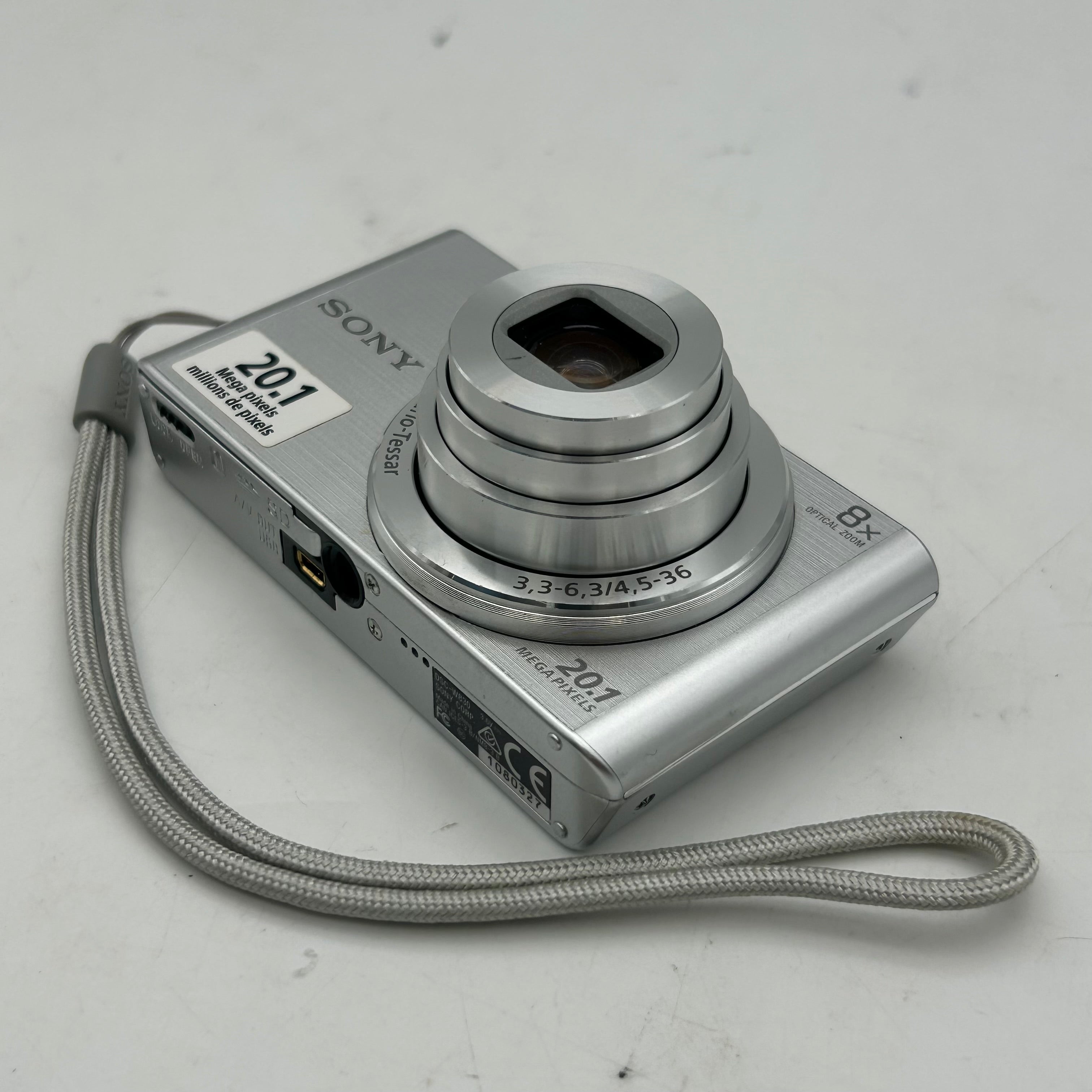 Silver Sony Cyber-Shot DSC-W830 20.1MP 8x Optical Zoom Digital Camera