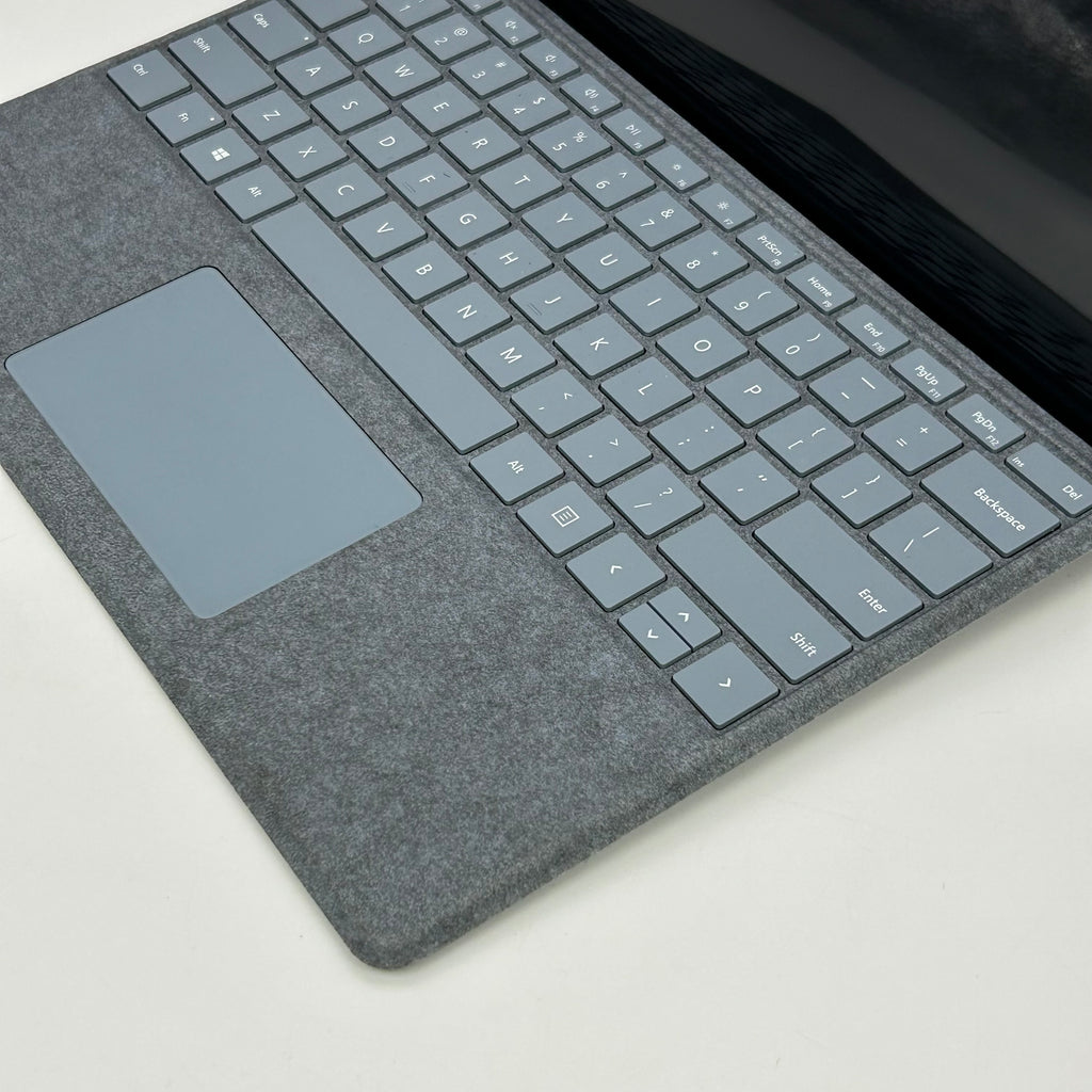 Microsoft Surface Pro 9 13-inch i5-1235U 8GB RAM 128GB SSD Silver w/ Keyboard