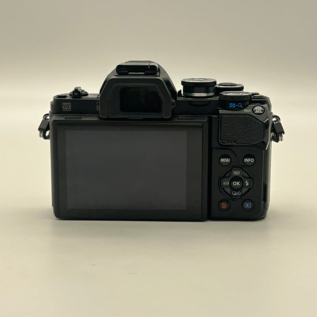 Olympus OM-D E-M10 Mark III Mirrorless Camera (Black) - Open Box