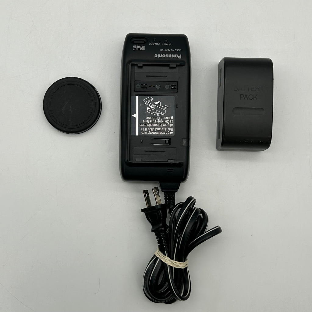 Panasonic PV-L579D VHS-C Palmcorder Camcorder w/ Charger & Battery - Untested