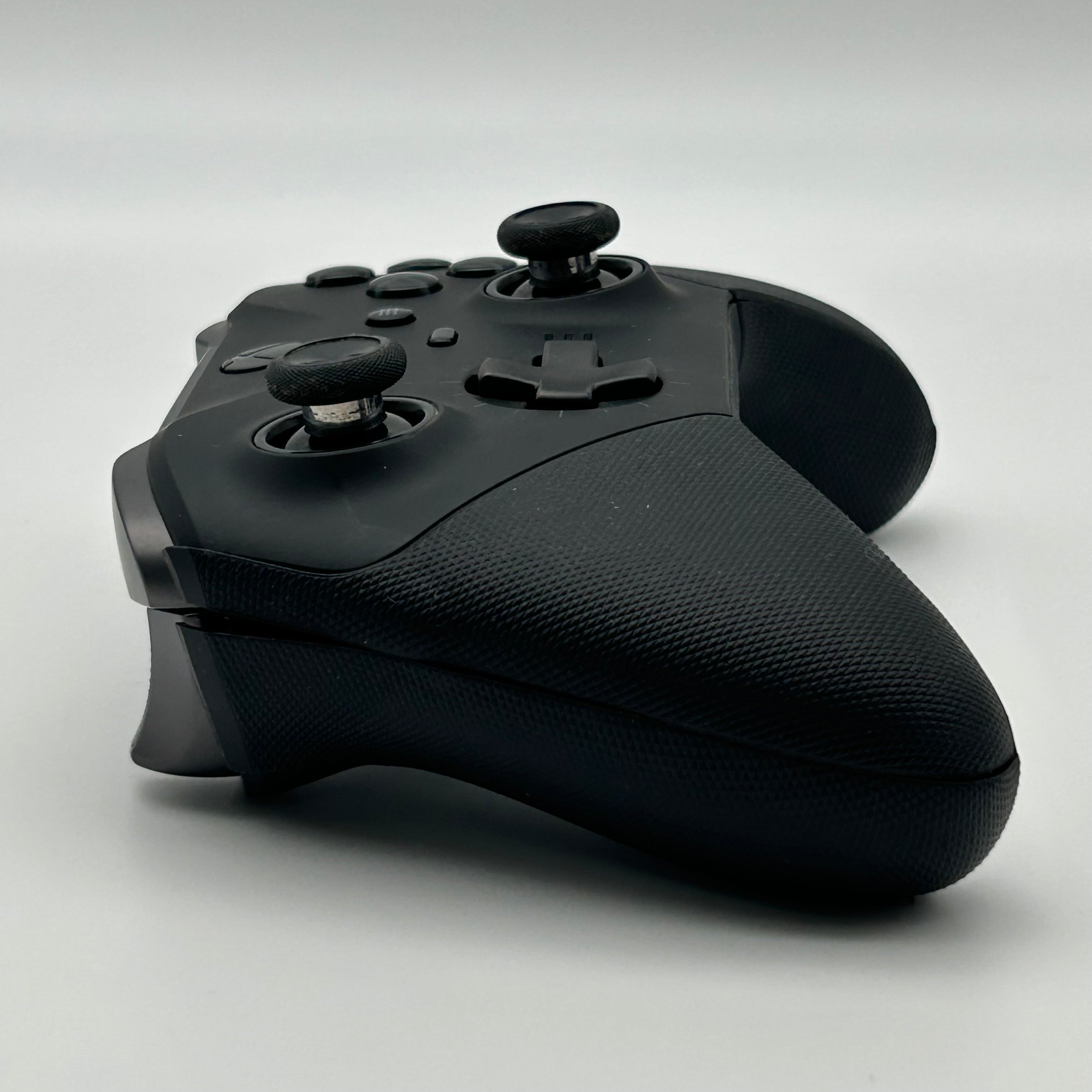 Microsoft Xbox Elite Wireless Controller Series 2 -  Fully Working with Case and Accessories