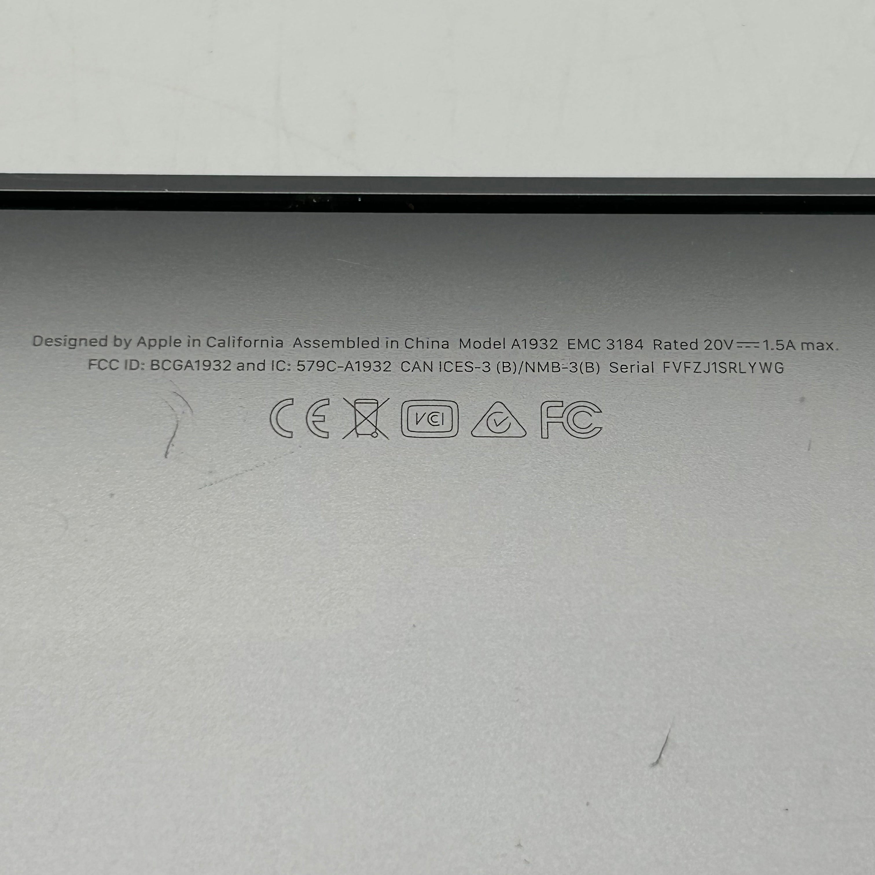 Apple MacBook Air 13" A1932 2019 Space Gray |Core i5|8GB RAM|128GB| - *READ*