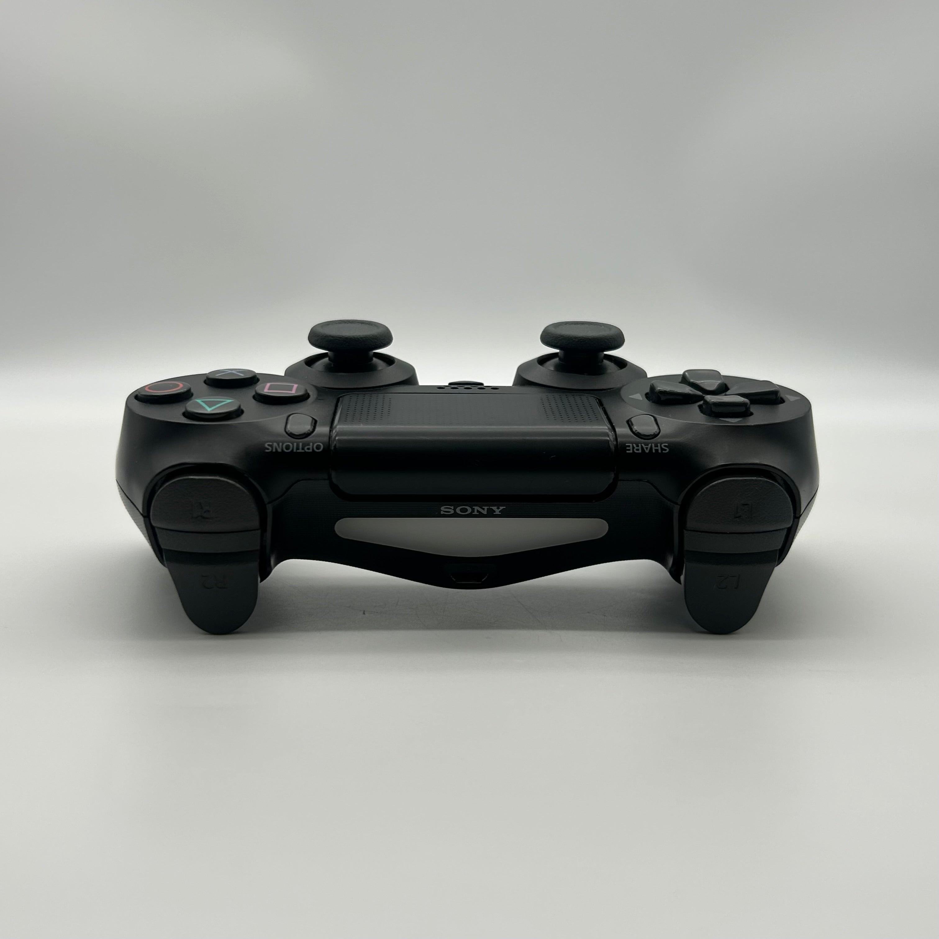 Sony PlayStation 4 PS4 Slim 1TB CUH-2215B Console Bundle Tested