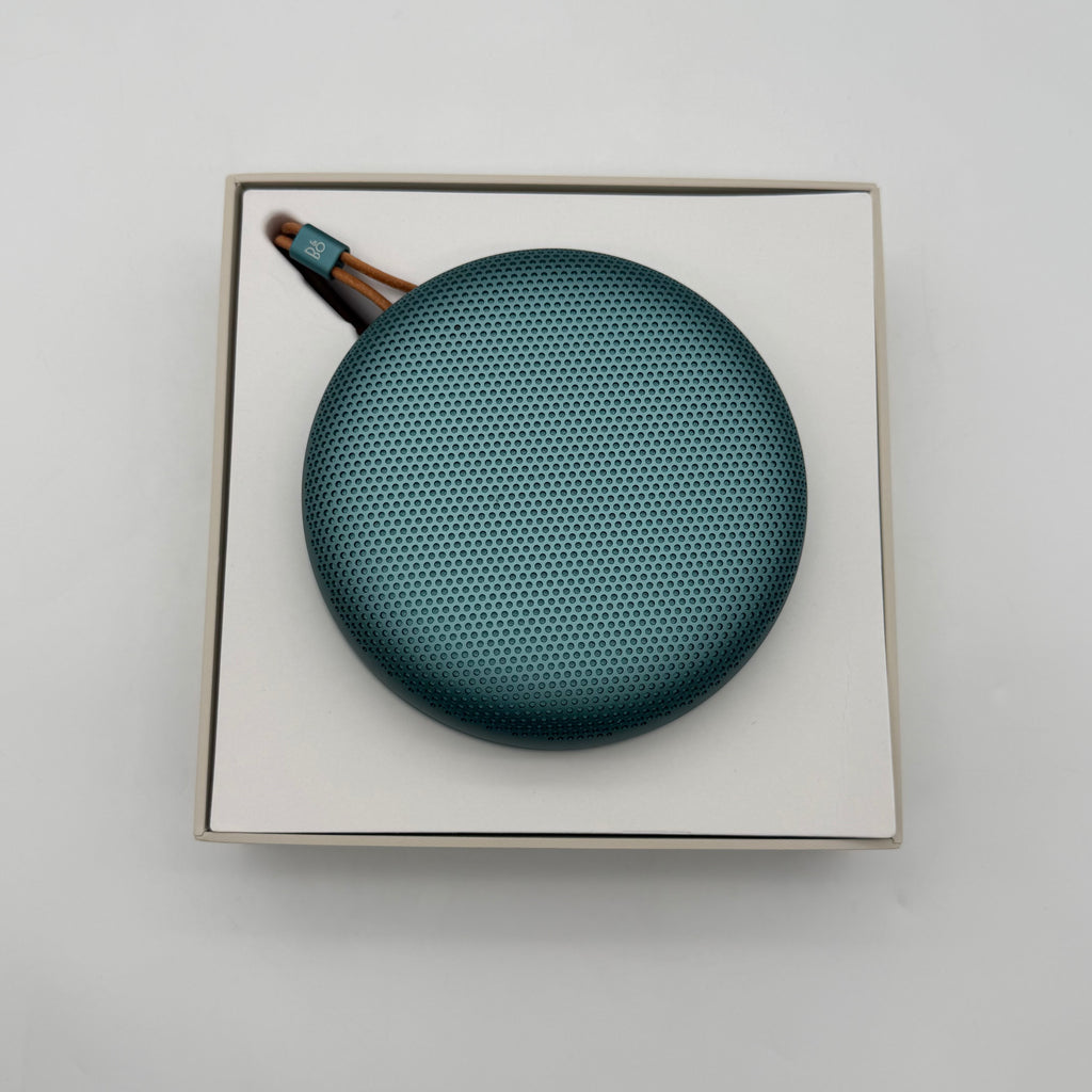 Bang & Olufsen Beosound A1 3rd Gen Waterproof Bluetooth Speaker Green