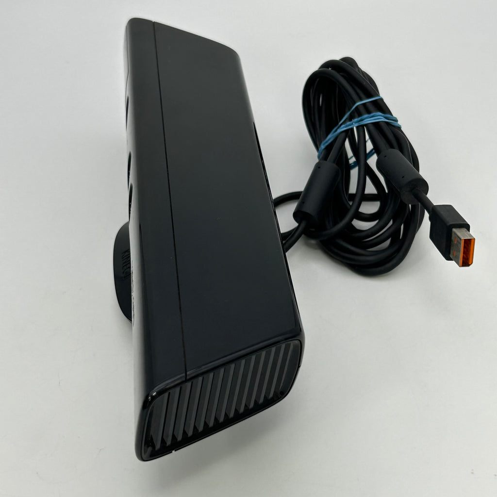 Xbox 360 S Slim Black (Model 1439) 4GB w/ Kinect & 1 Game - Tested
