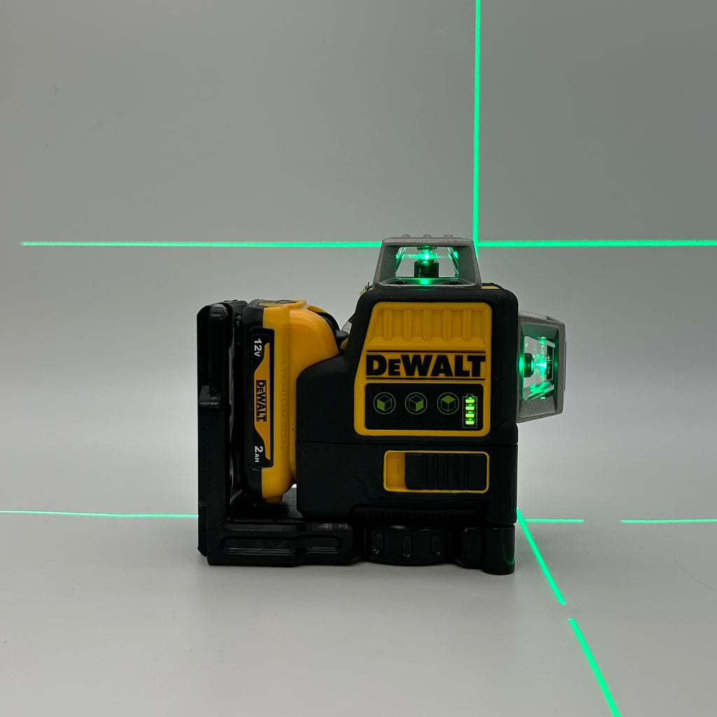 DeWALT DW089LG 12V 3x360 Green Line Laser Level Kit w/ Battery &amp; Charger