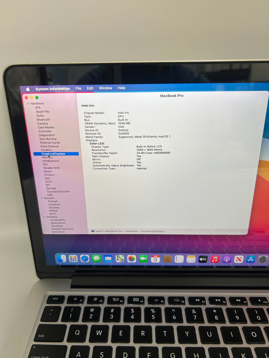 Apple MacBook Pro 13-inch Late 2013 2.4GHz Core i5 8GB 256GB Silver Used - C