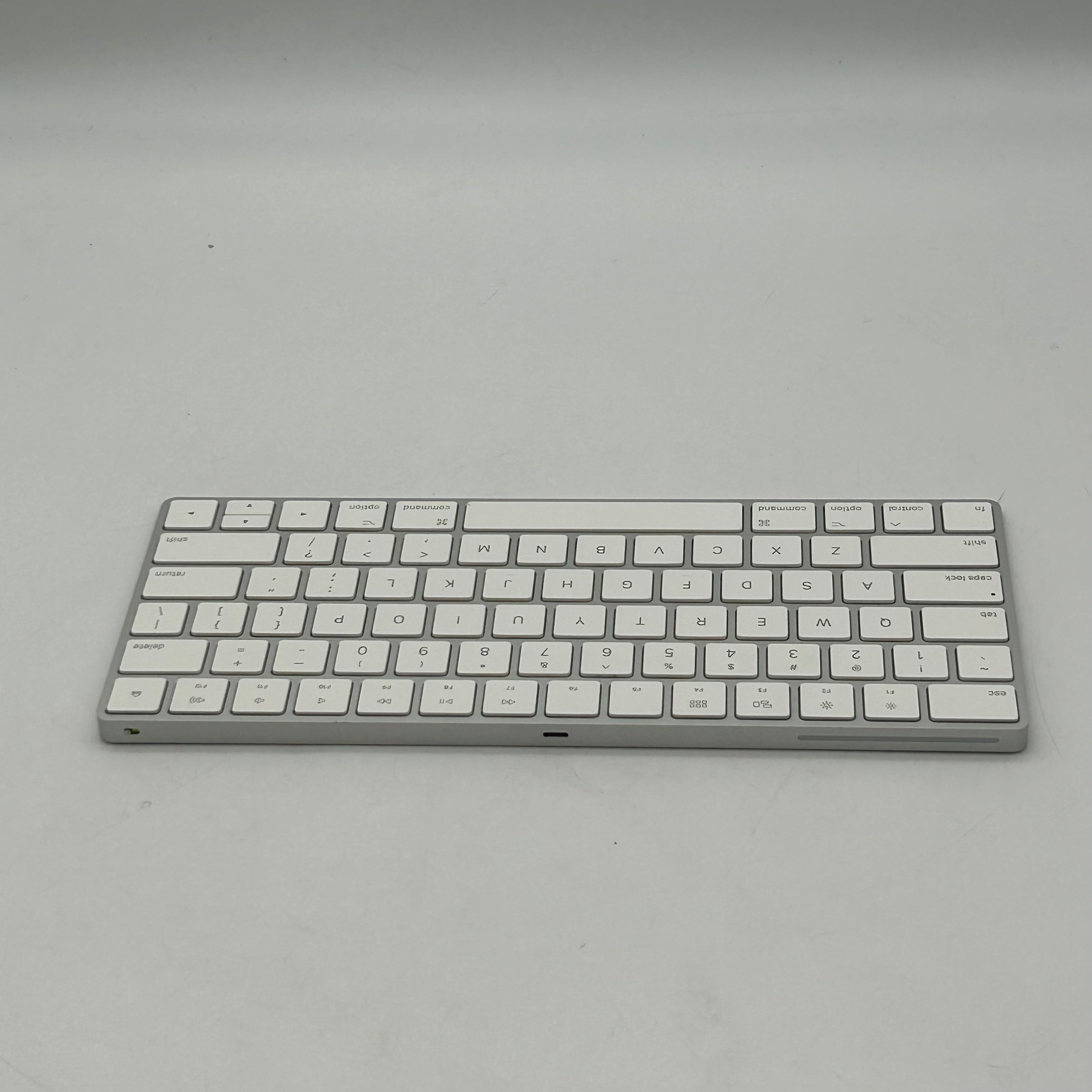 Apple A1644/A1296 Magic Keyboard 2 and Magic Mouse Wireless Kit - White