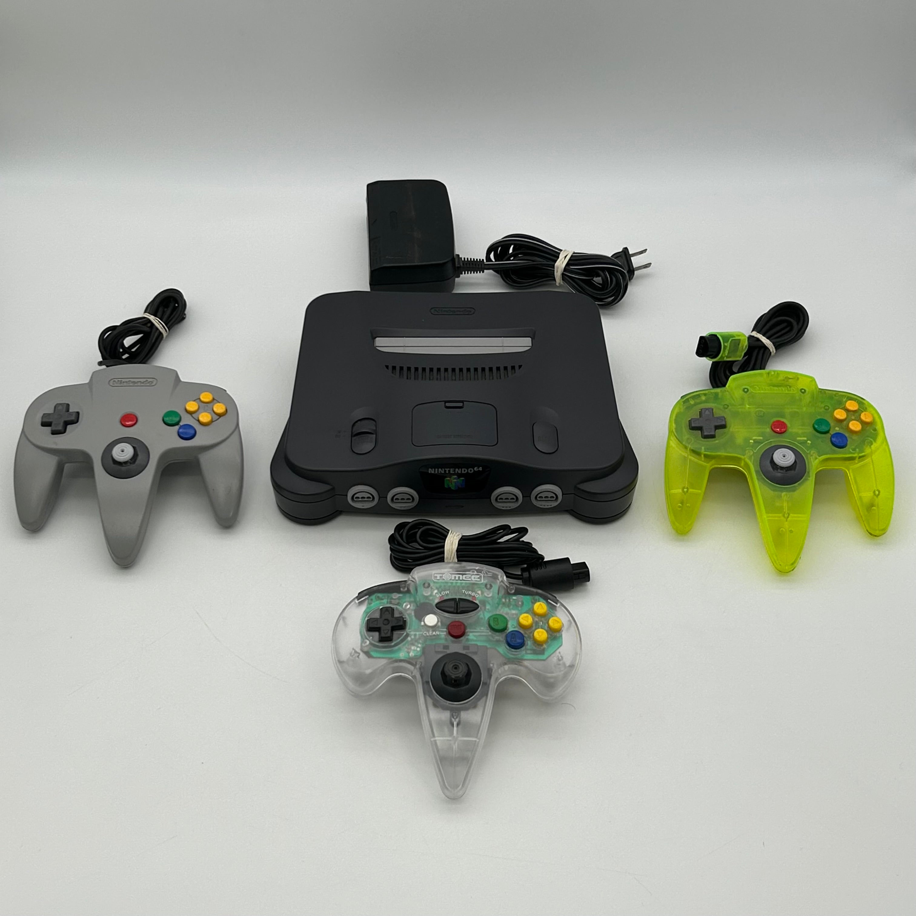 Nintendo 64 Charcoal Console N64 Bundle 3 Controllers AC Adapter Untested