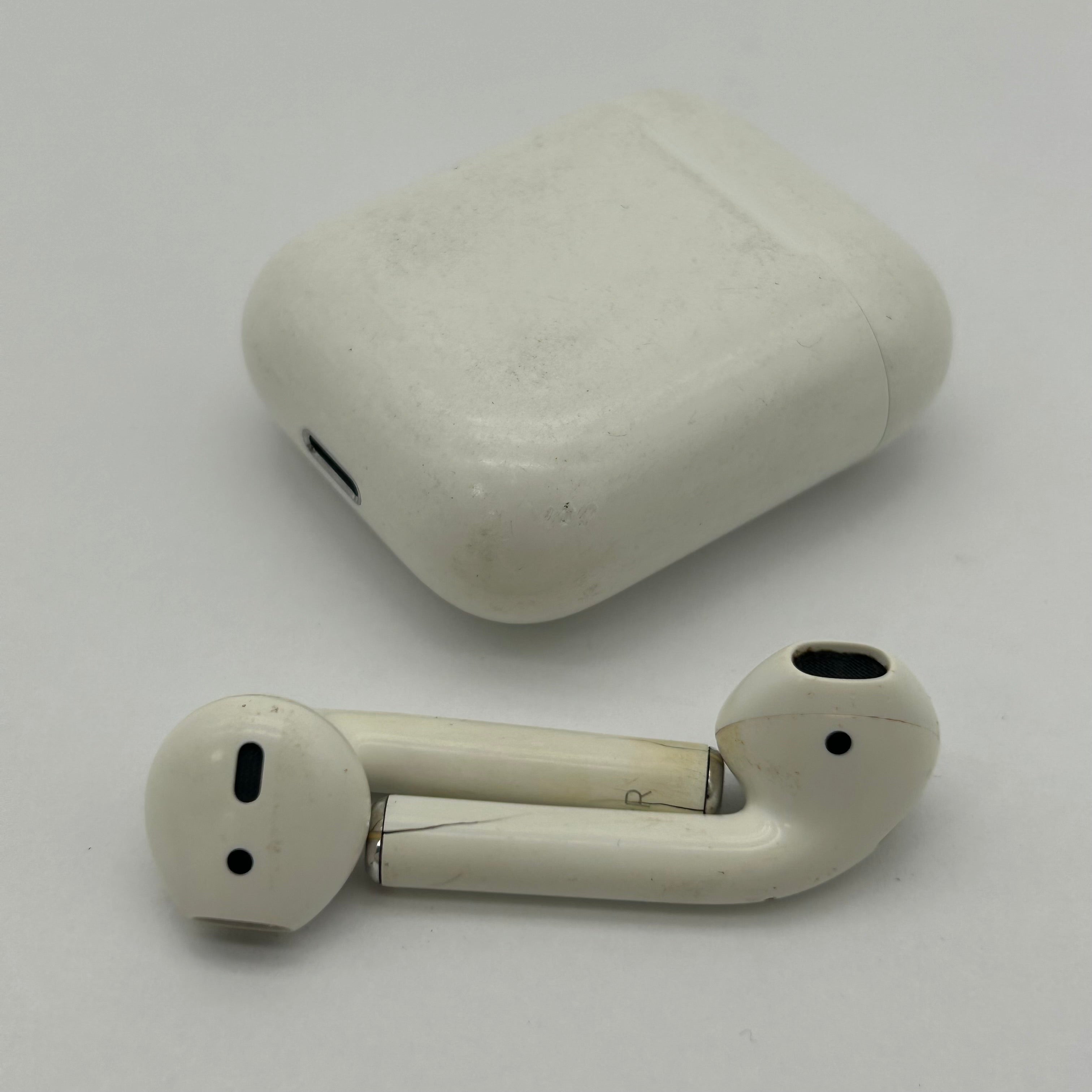 Genuine OEM Apple AirPods 2nd Gen A2032 A2031 & A1602 Charging Case *TESTED* Set