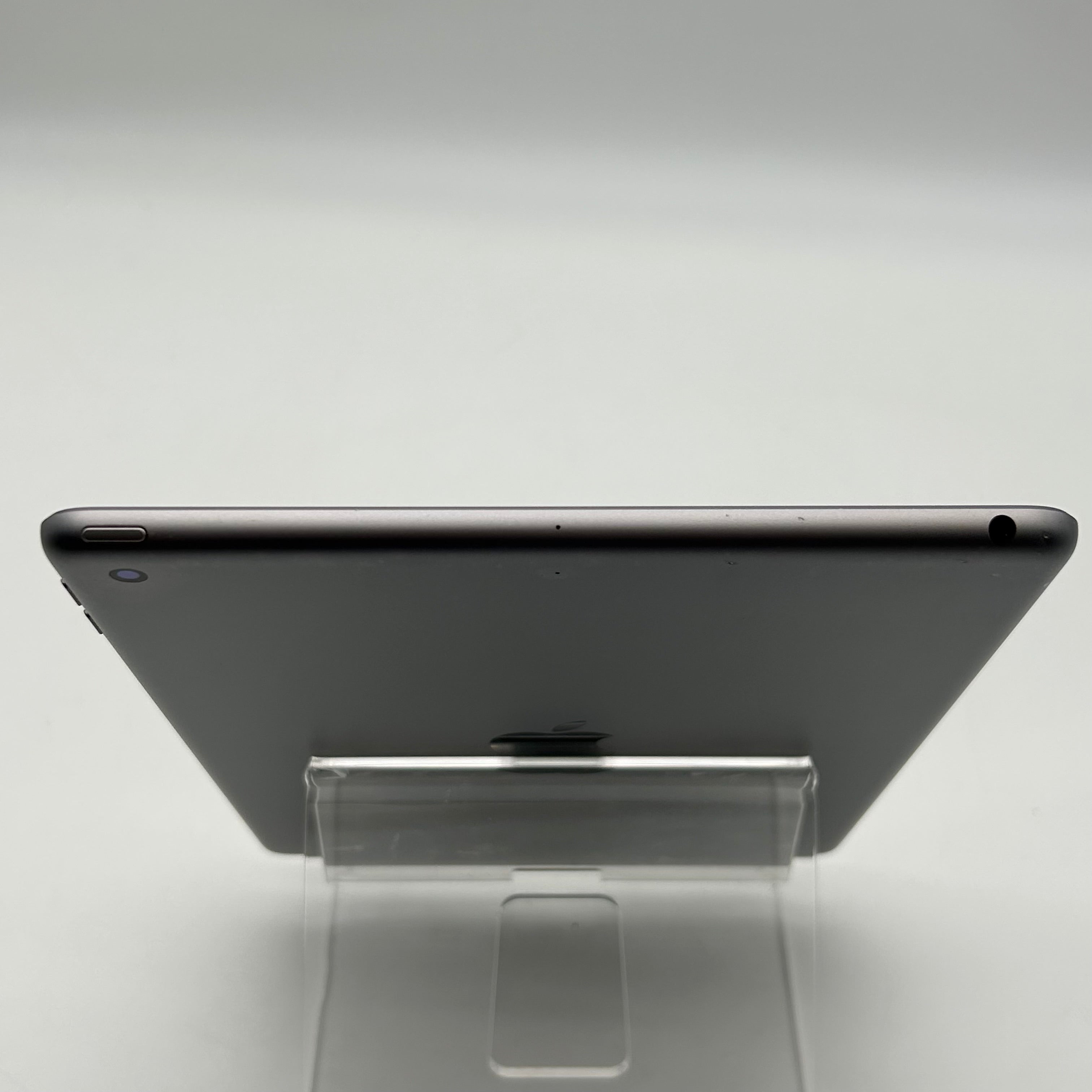 Apple iPad (6th Gen) A1893 (2018) Wi-Fi 32GB