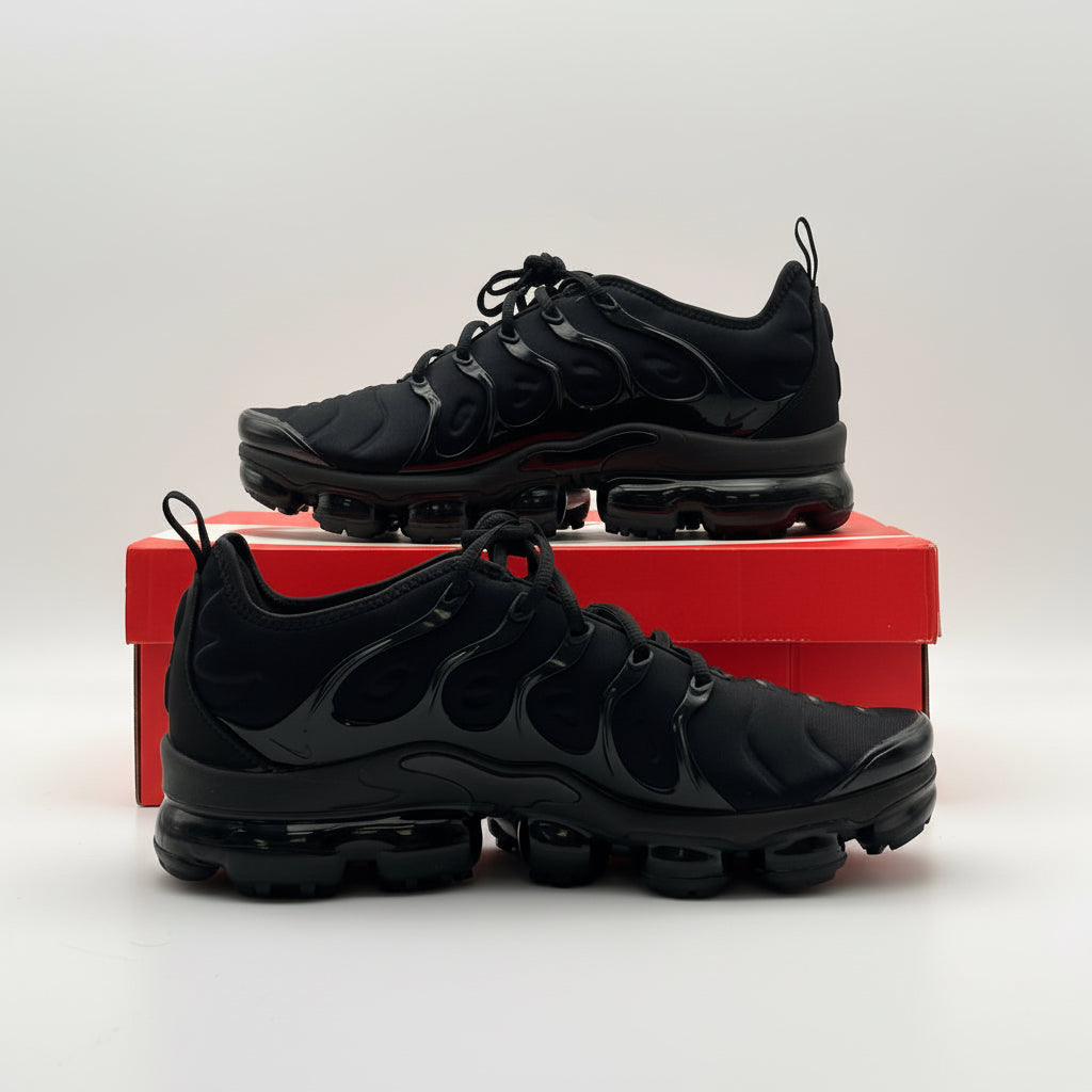 Size 11 - Nike Air VaporMax Plus Low Triple Black 924453-004