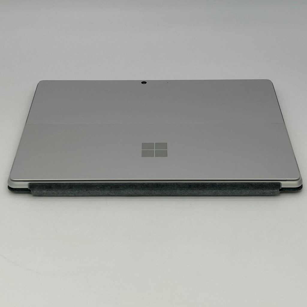 Microsoft Surface Pro 9 13-inch i5-1235U 8GB RAM 128GB SSD Silver w/ Keyboard