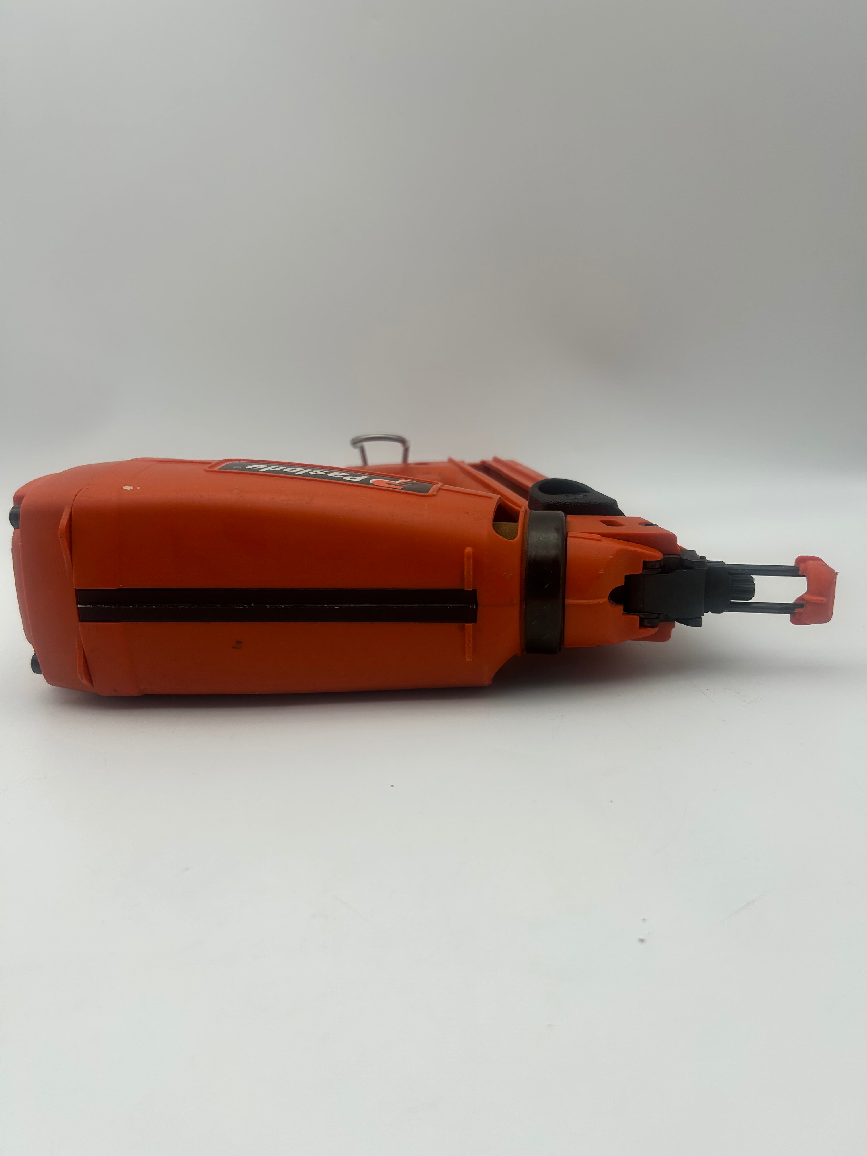 Paslode IM250A Angled Finish Nailer w/ Battery & Charger