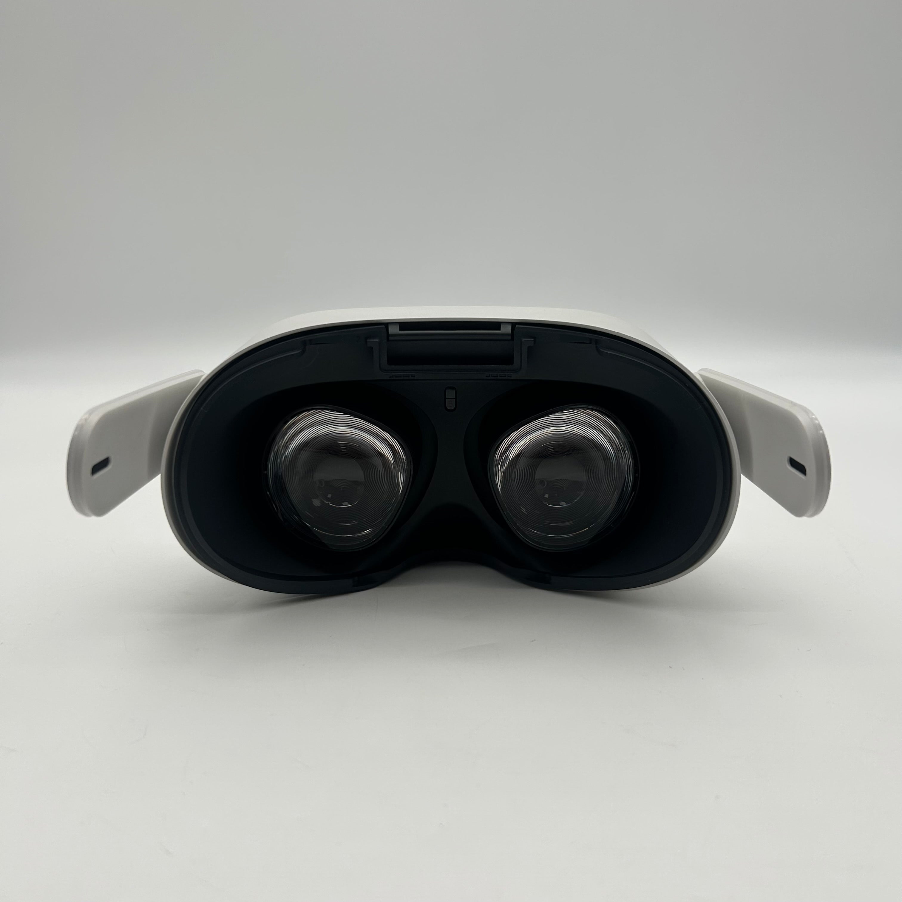 Meta Quest 2 Virtual Reality Headset 64GB with Controllers and Box