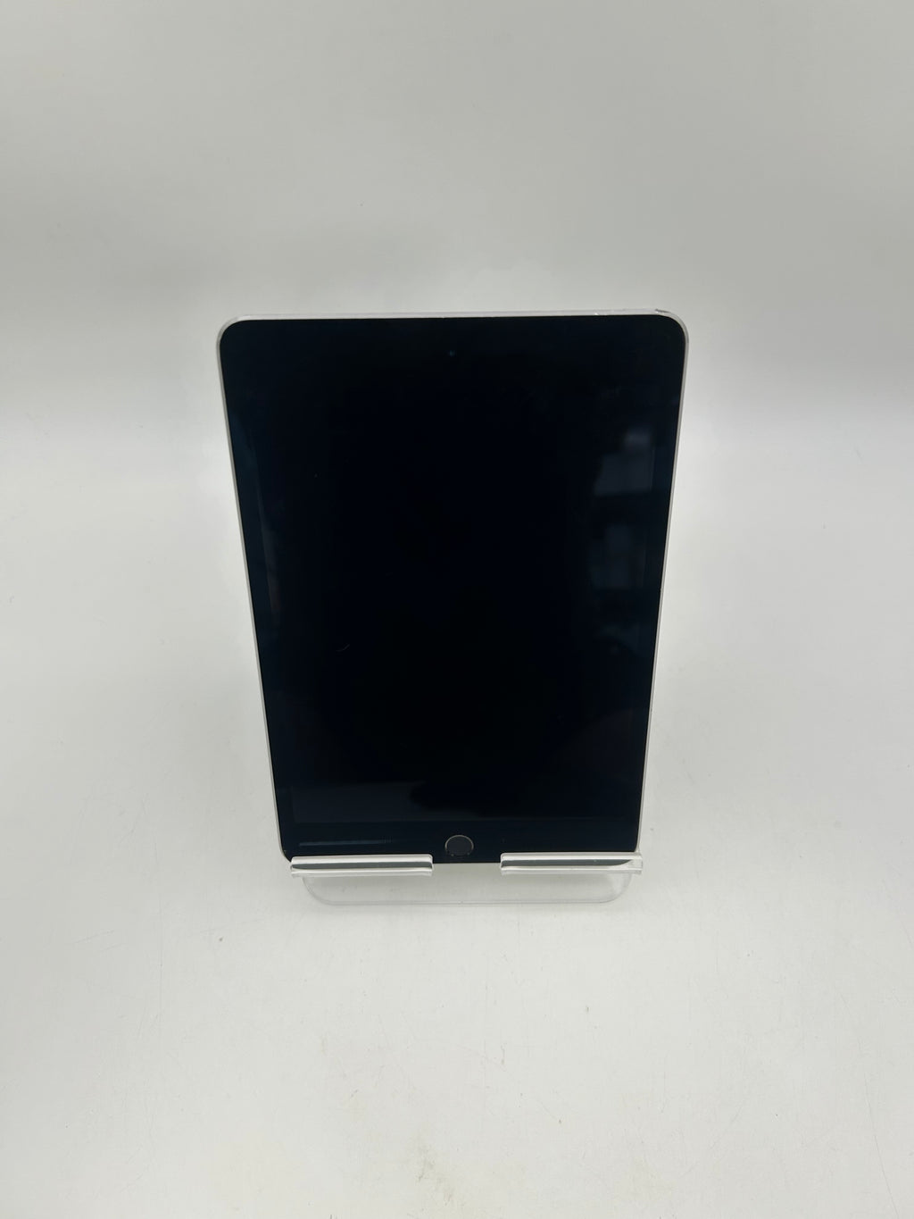Apple iPad Mini 4th Gen A1538 32GB WiFi Unlocked Silver Used C