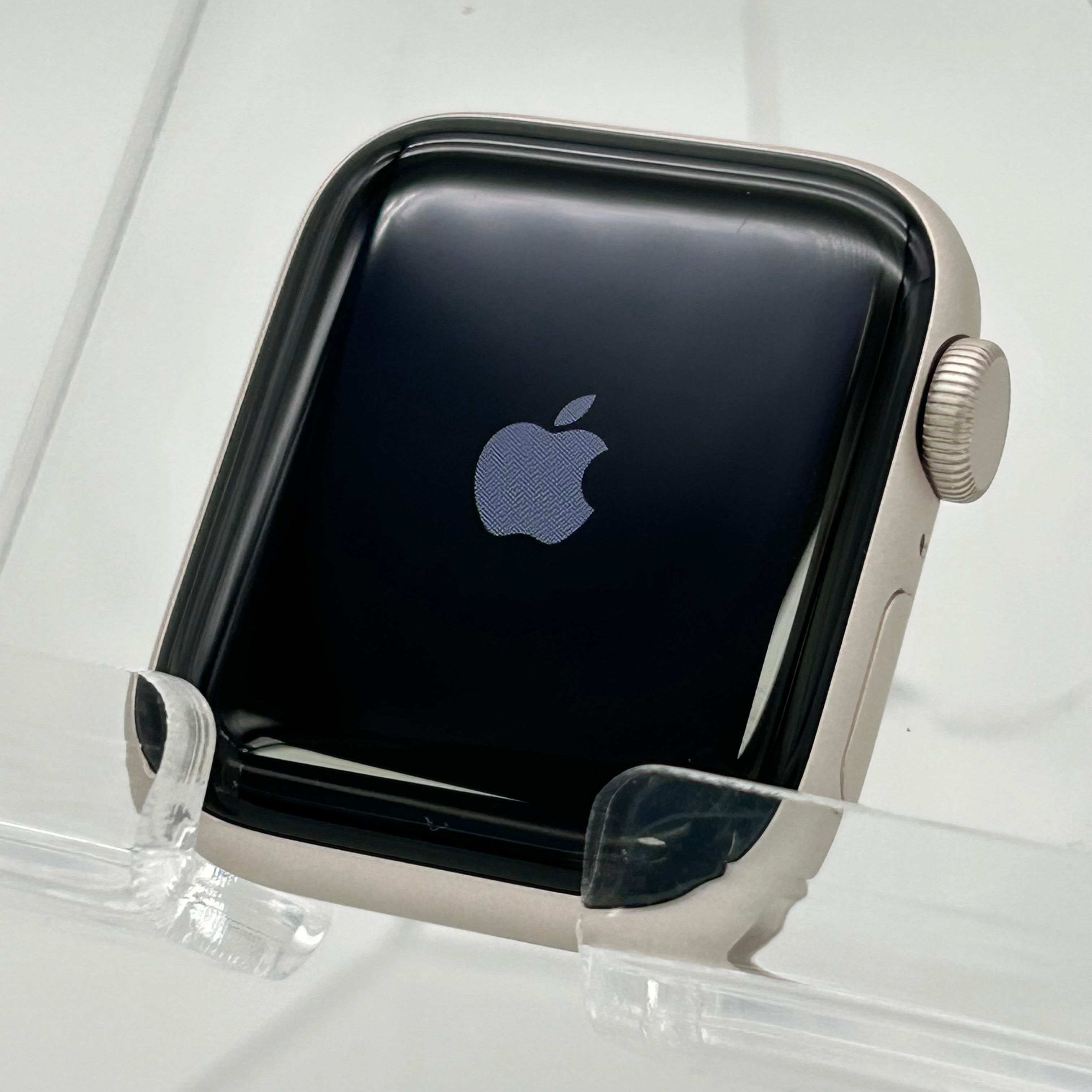 GPS Only Apple Watch SE 3 40MM Starlight Aluminum Starlight Sport Band