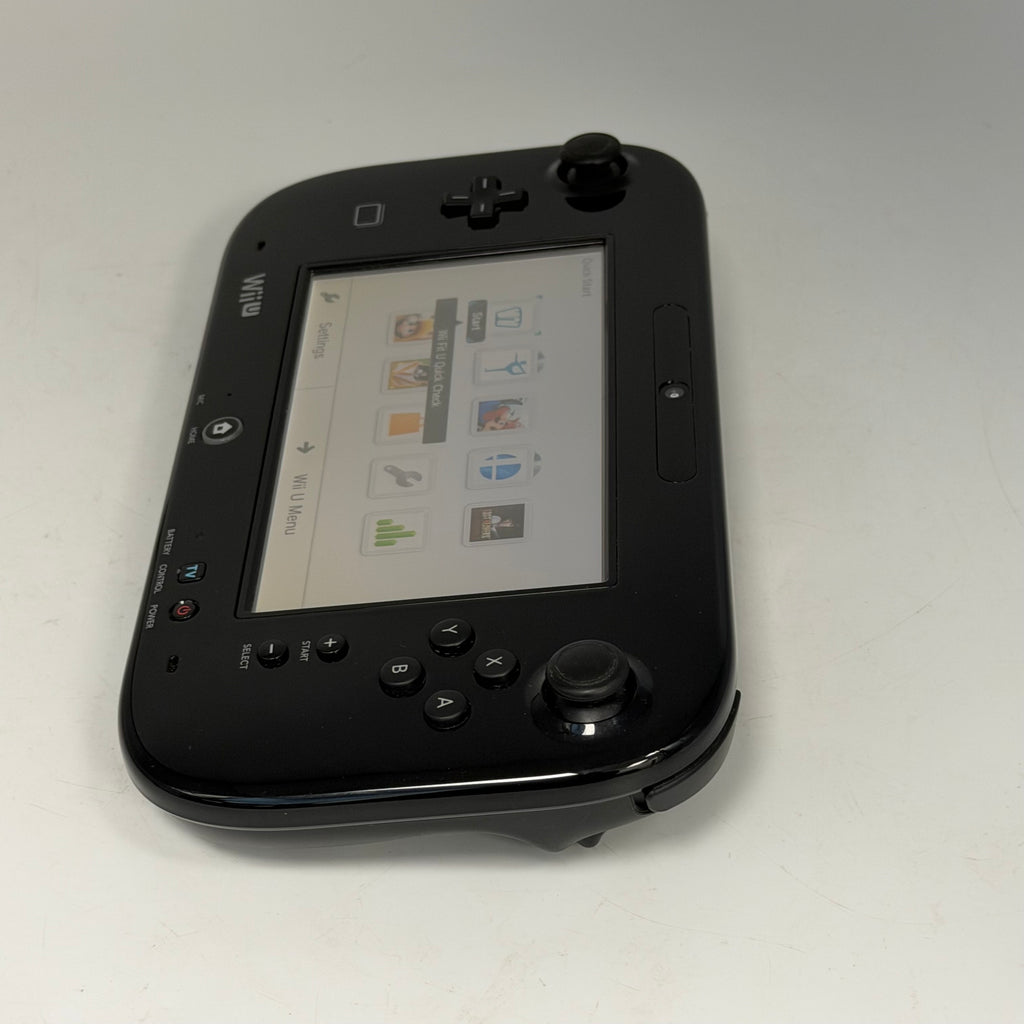 Nintendo Wii RVL-002 32GB w/Gamepad WUP-101(02) & Accessories - Tested